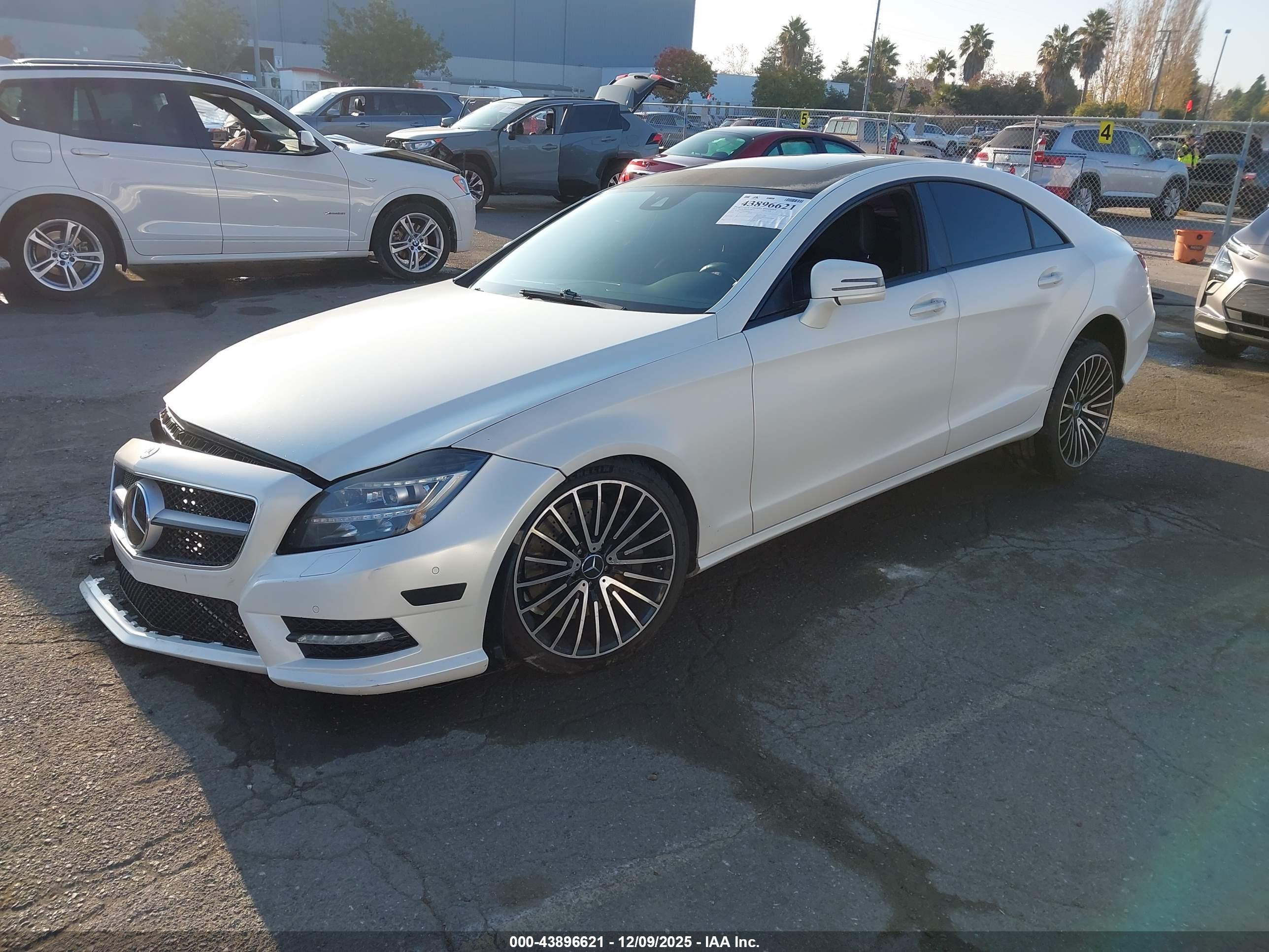 MERCEDES-BENZ CLS image 2