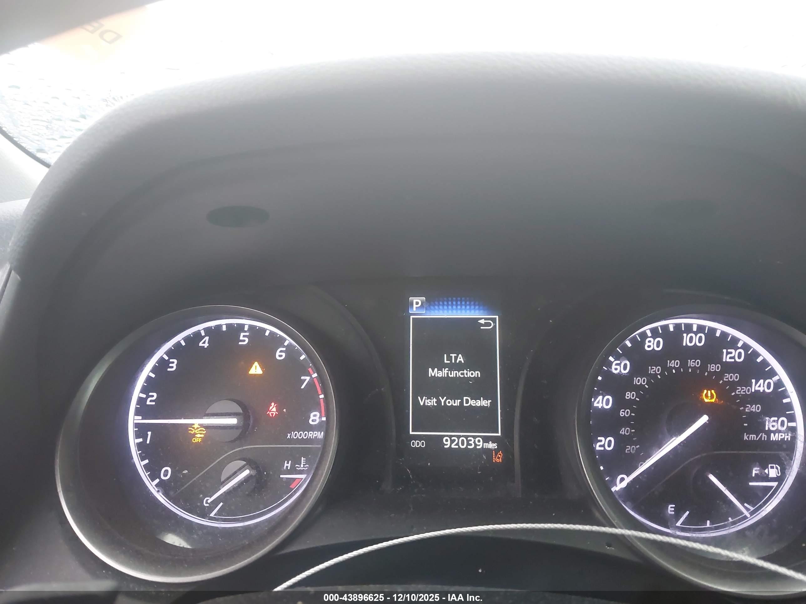TOYOTA CAMRY image 7