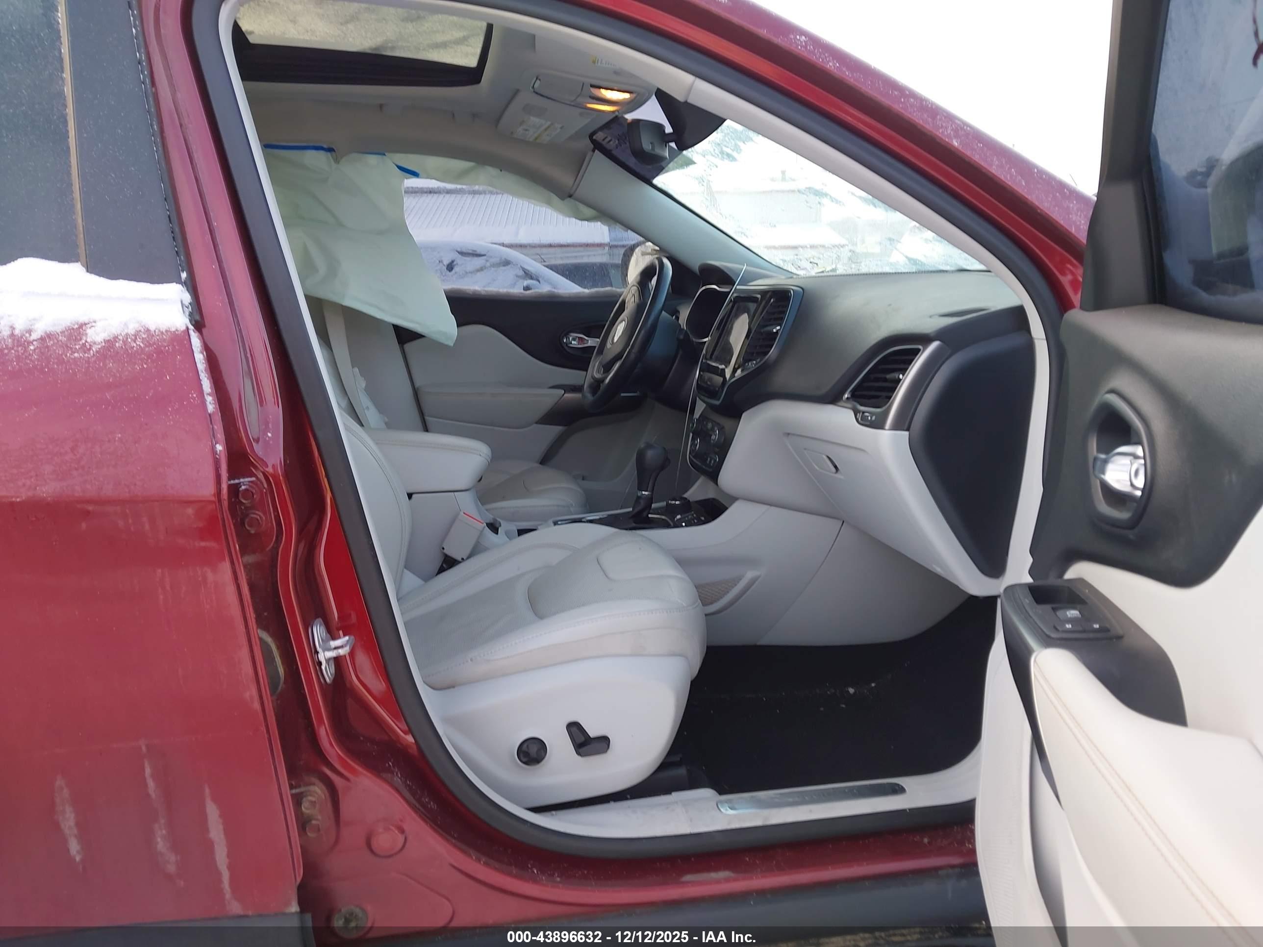 JEEP CHEROKEE image 5
