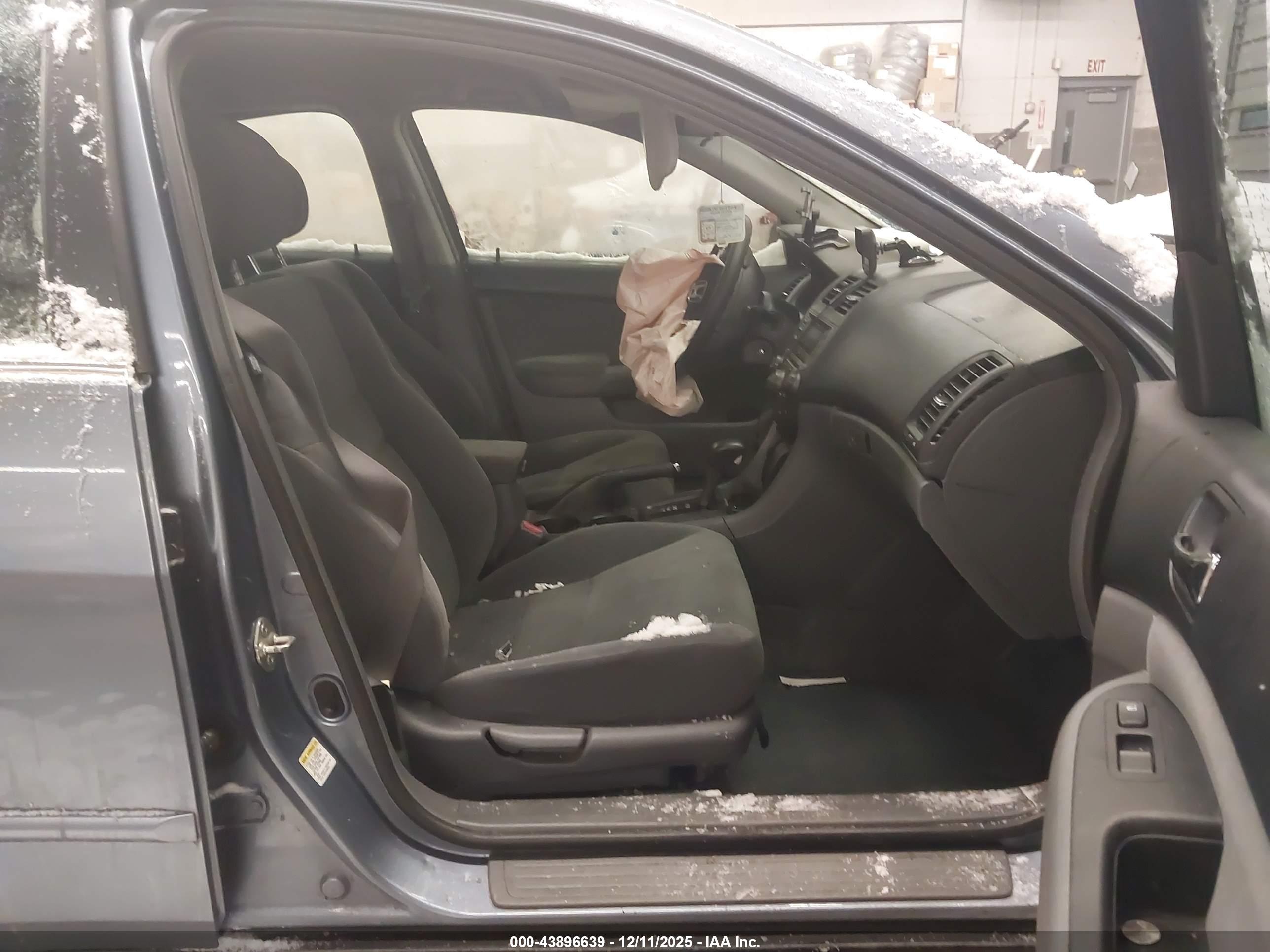 HONDA ACCORD image 5