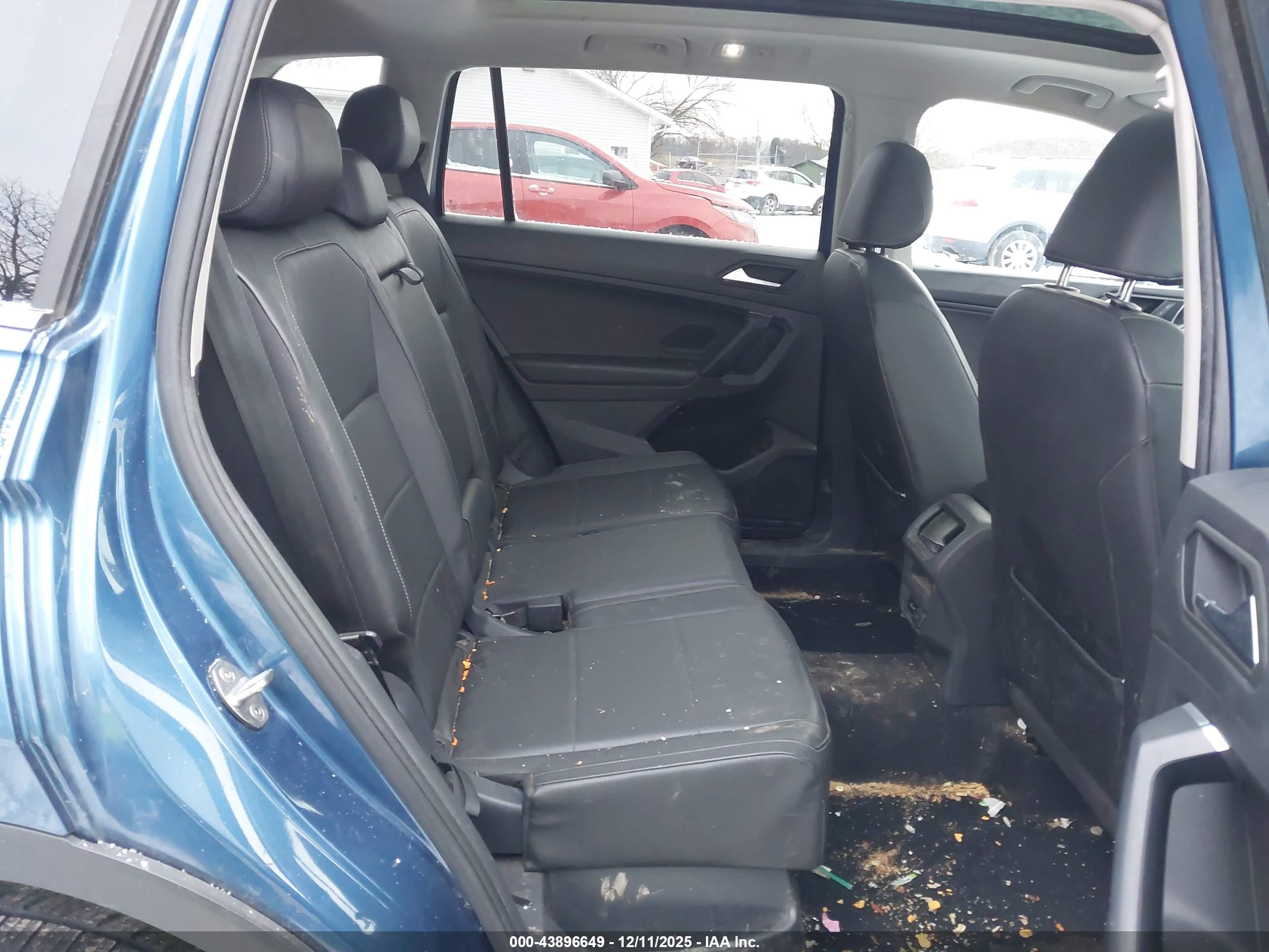 VOLKSWAGEN TIGUAN image 8