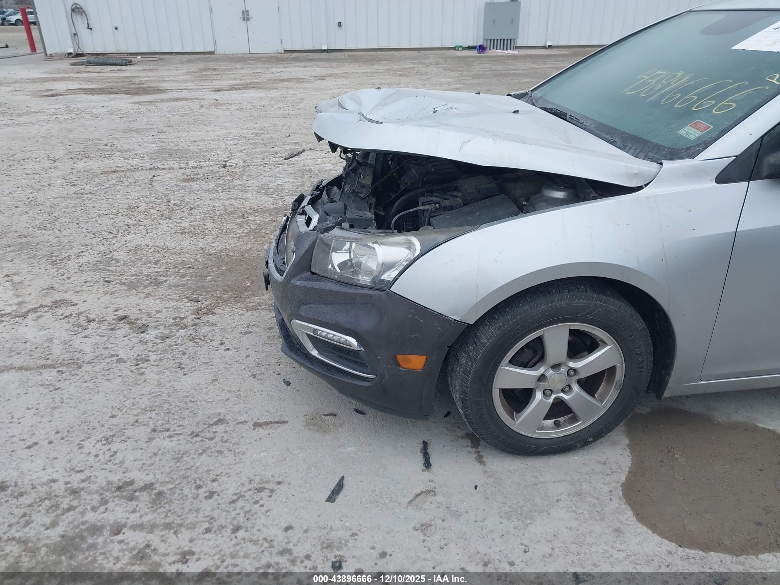 CHEVROLET CRUZE image 6