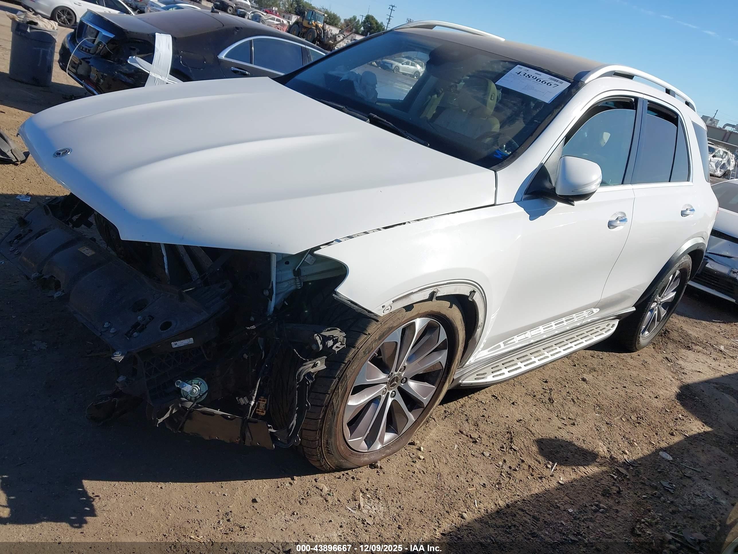 MERCEDES-BENZ GLE image 2