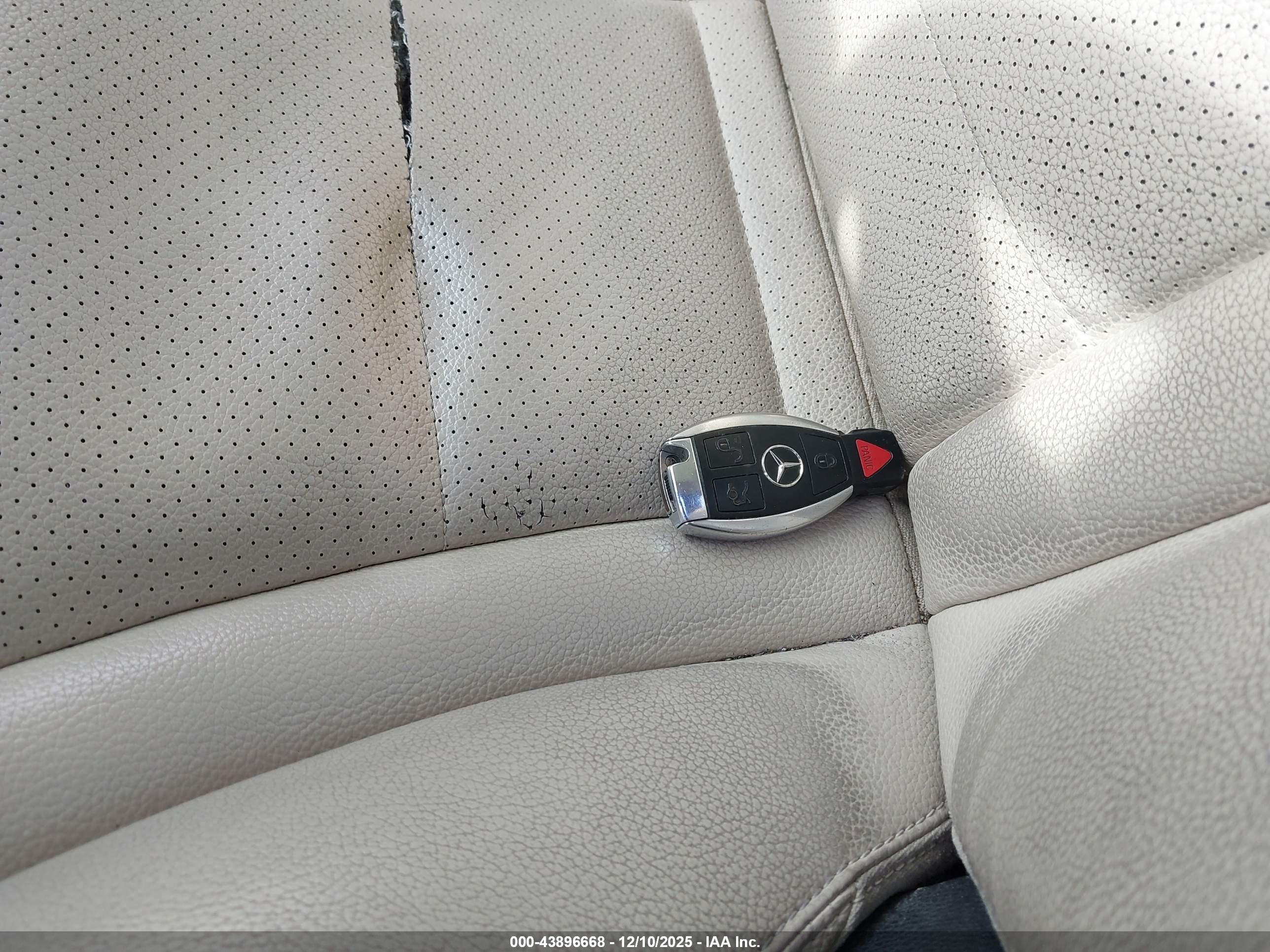 MERCEDES-BENZ C image 11