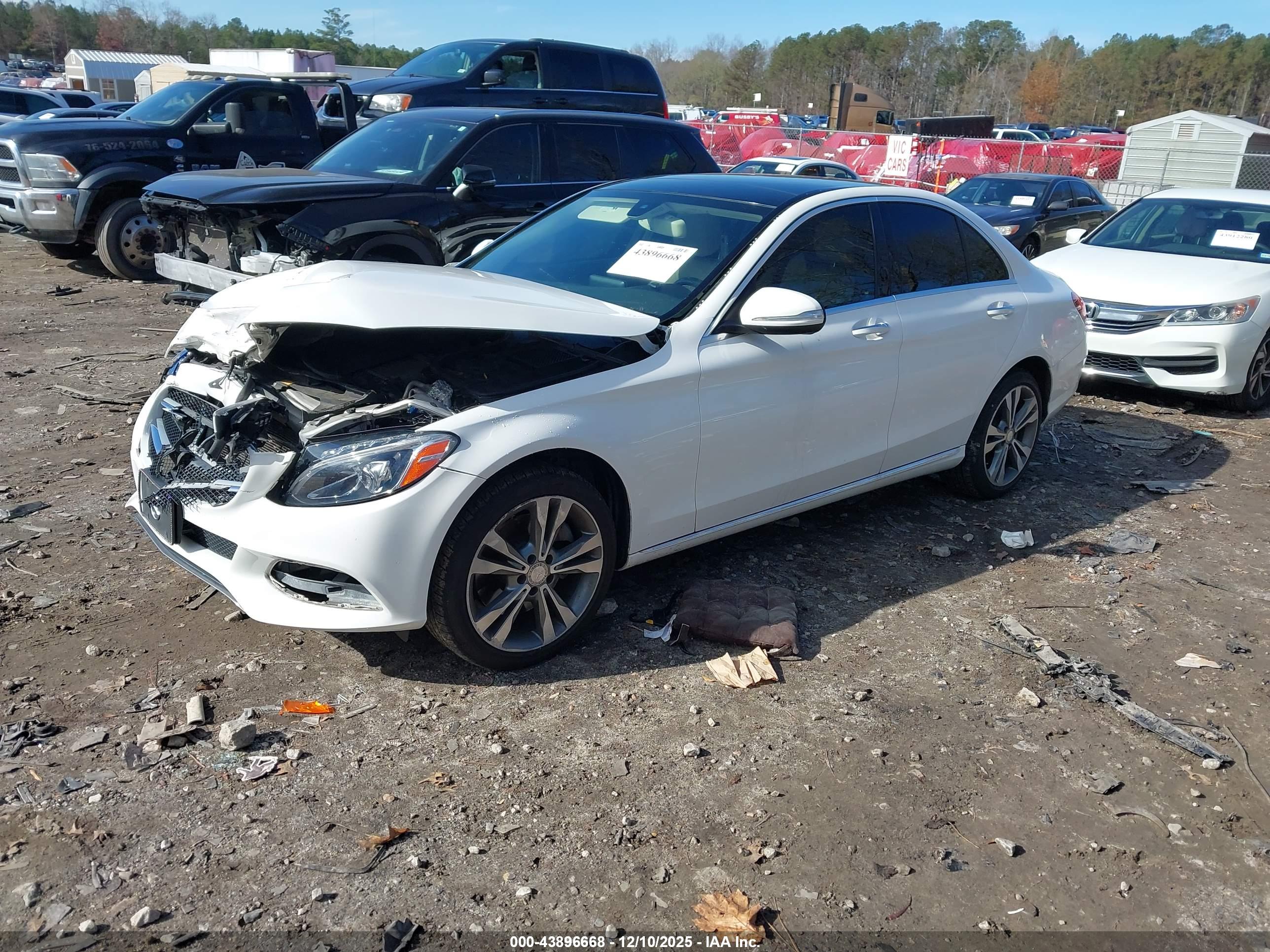 MERCEDES-BENZ C image 2