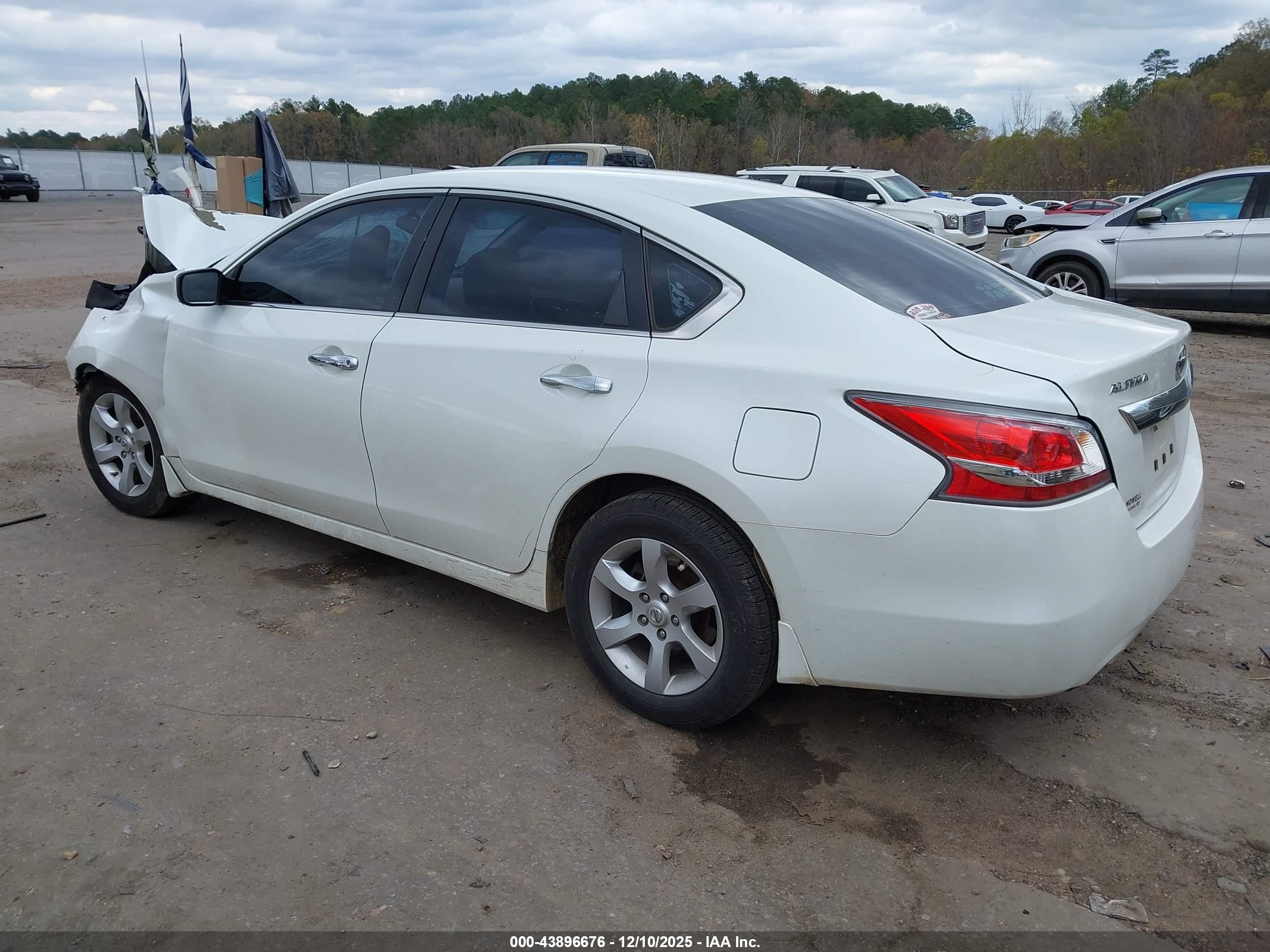 NISSAN ALTIMA image 3