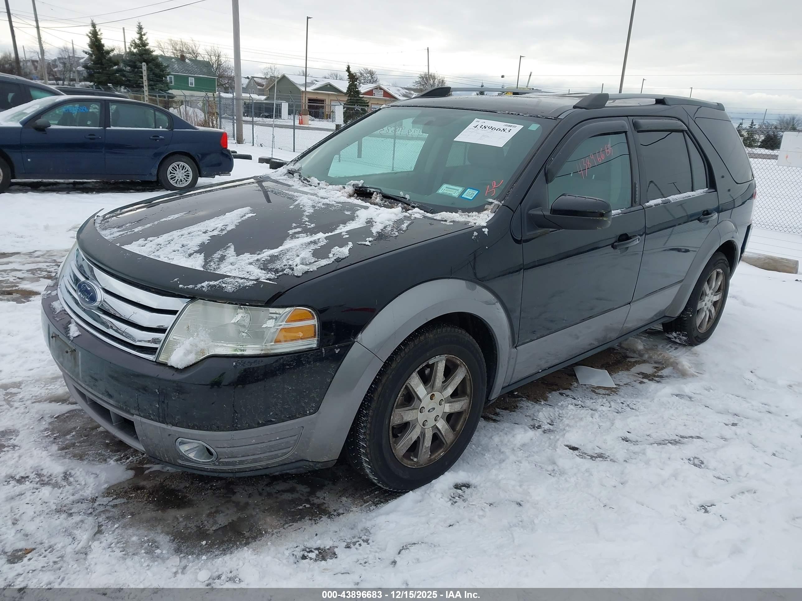 FORD TAURUS image 2