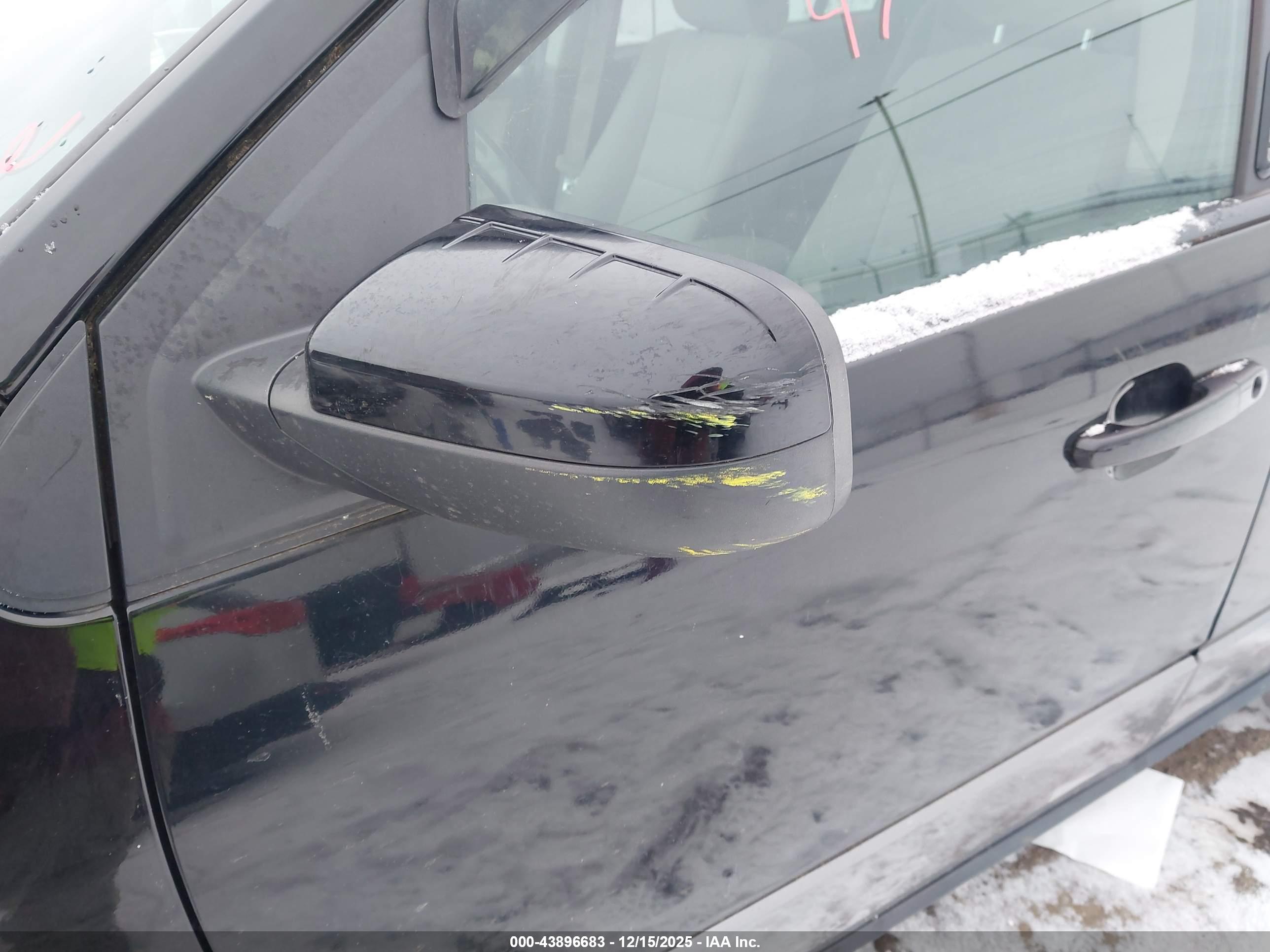FORD TAURUS image 6