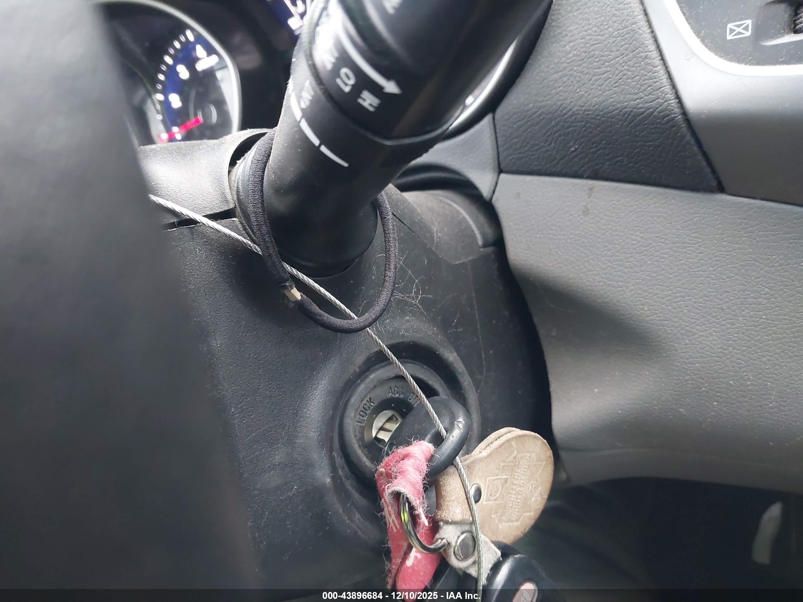 HYUNDAI ELANTRA image 11
