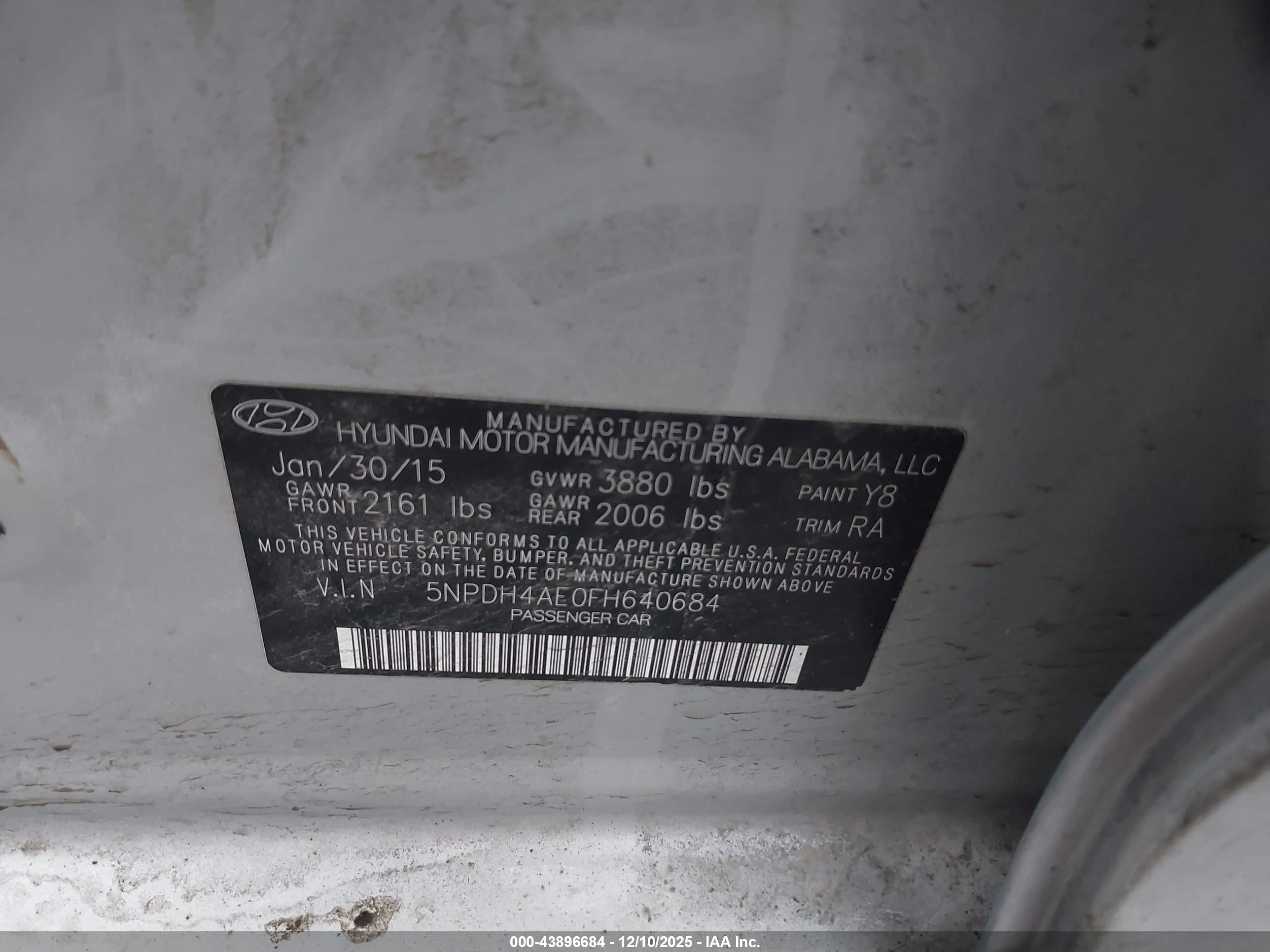 HYUNDAI ELANTRA image 9
