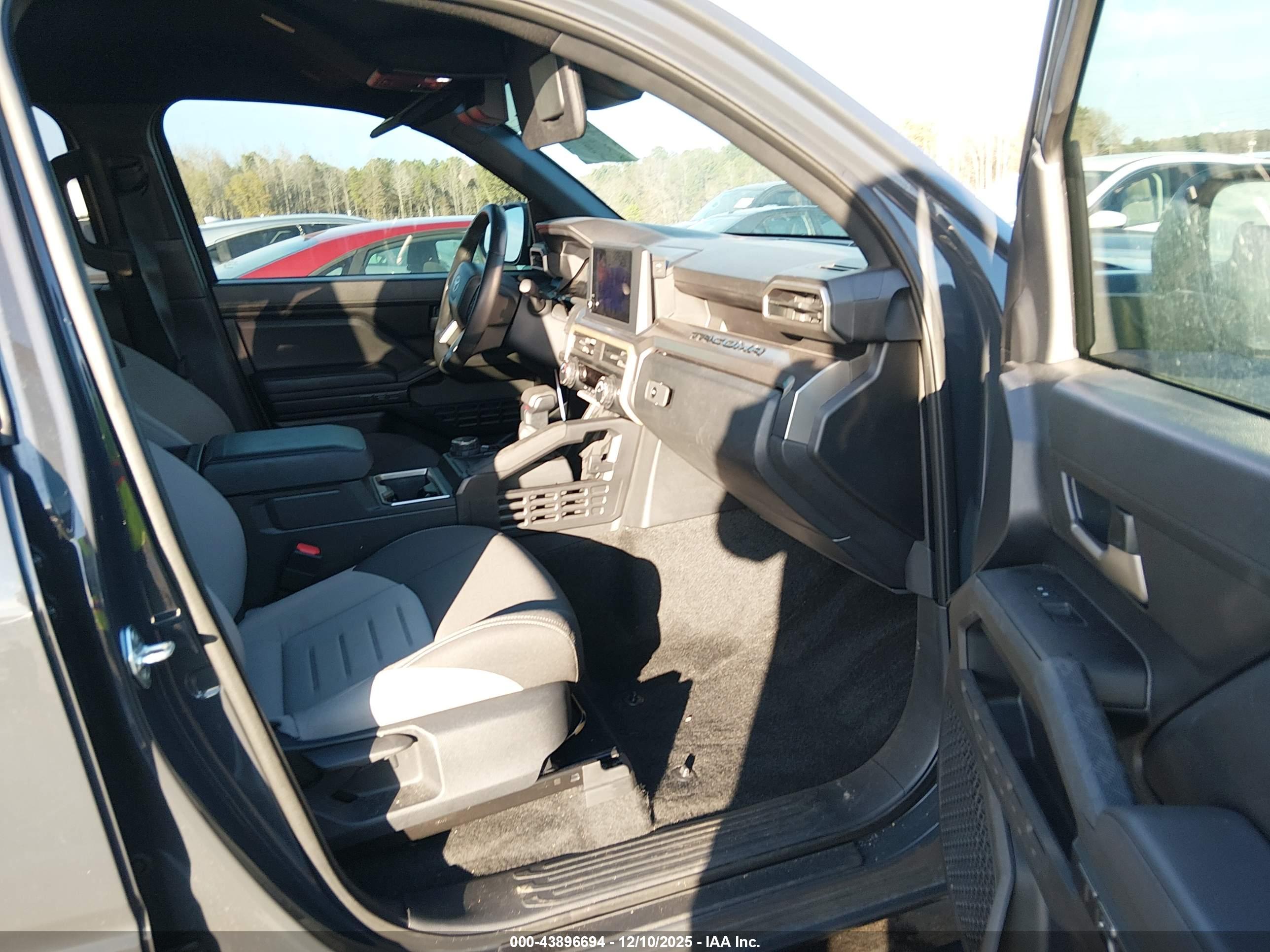TOYOTA TACOMA image 5