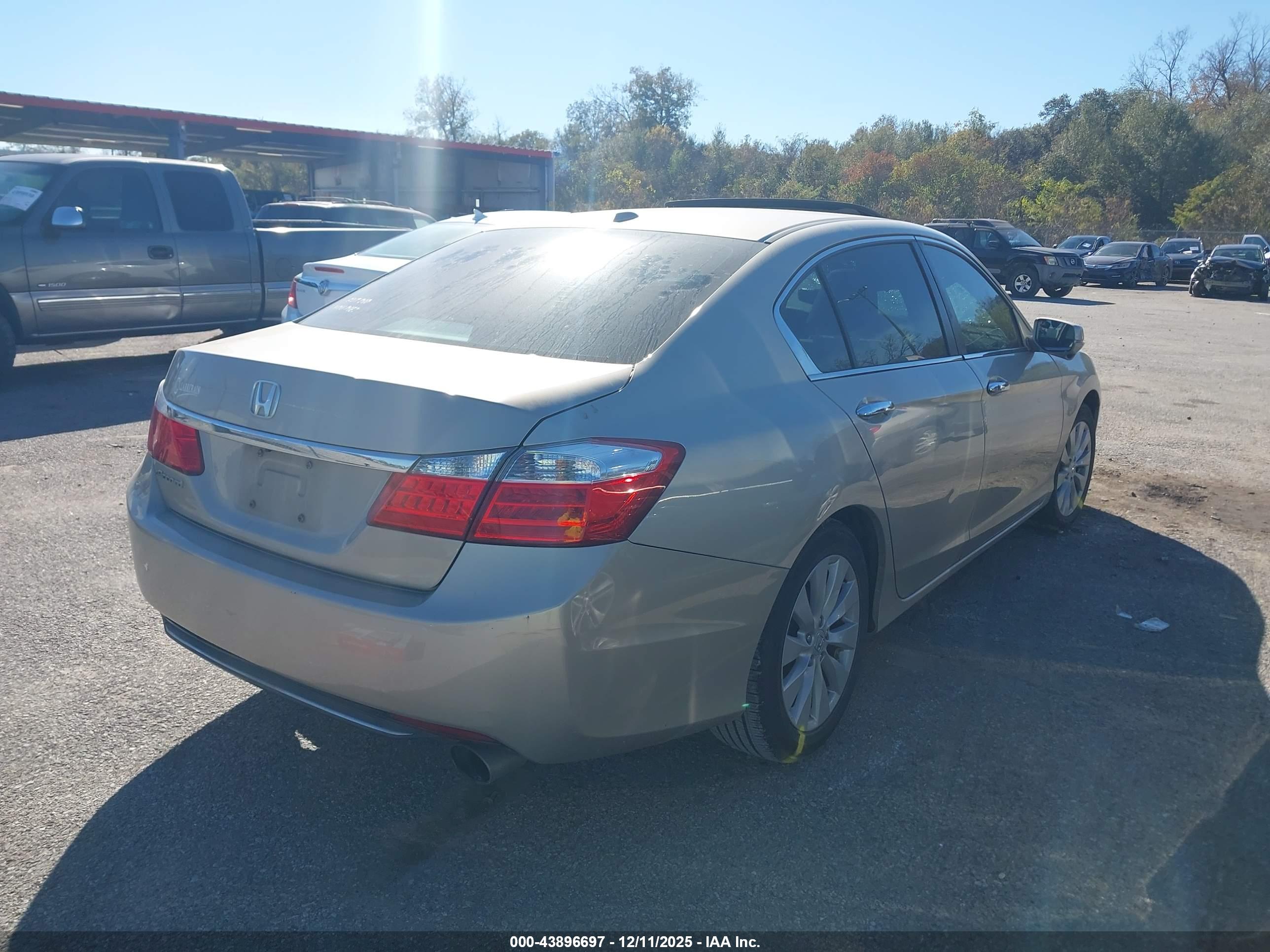 HONDA ACCORD image 4