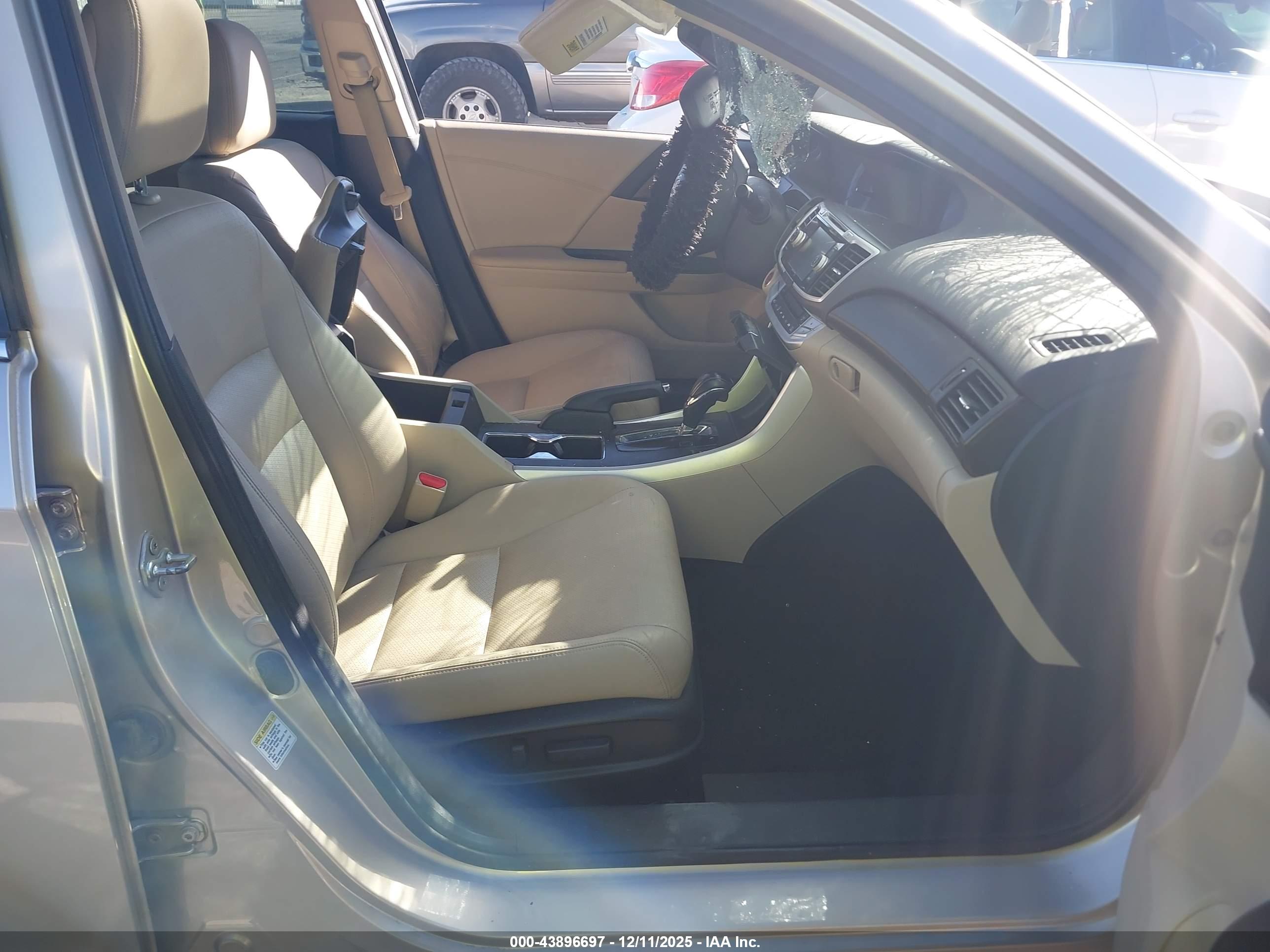 HONDA ACCORD image 5