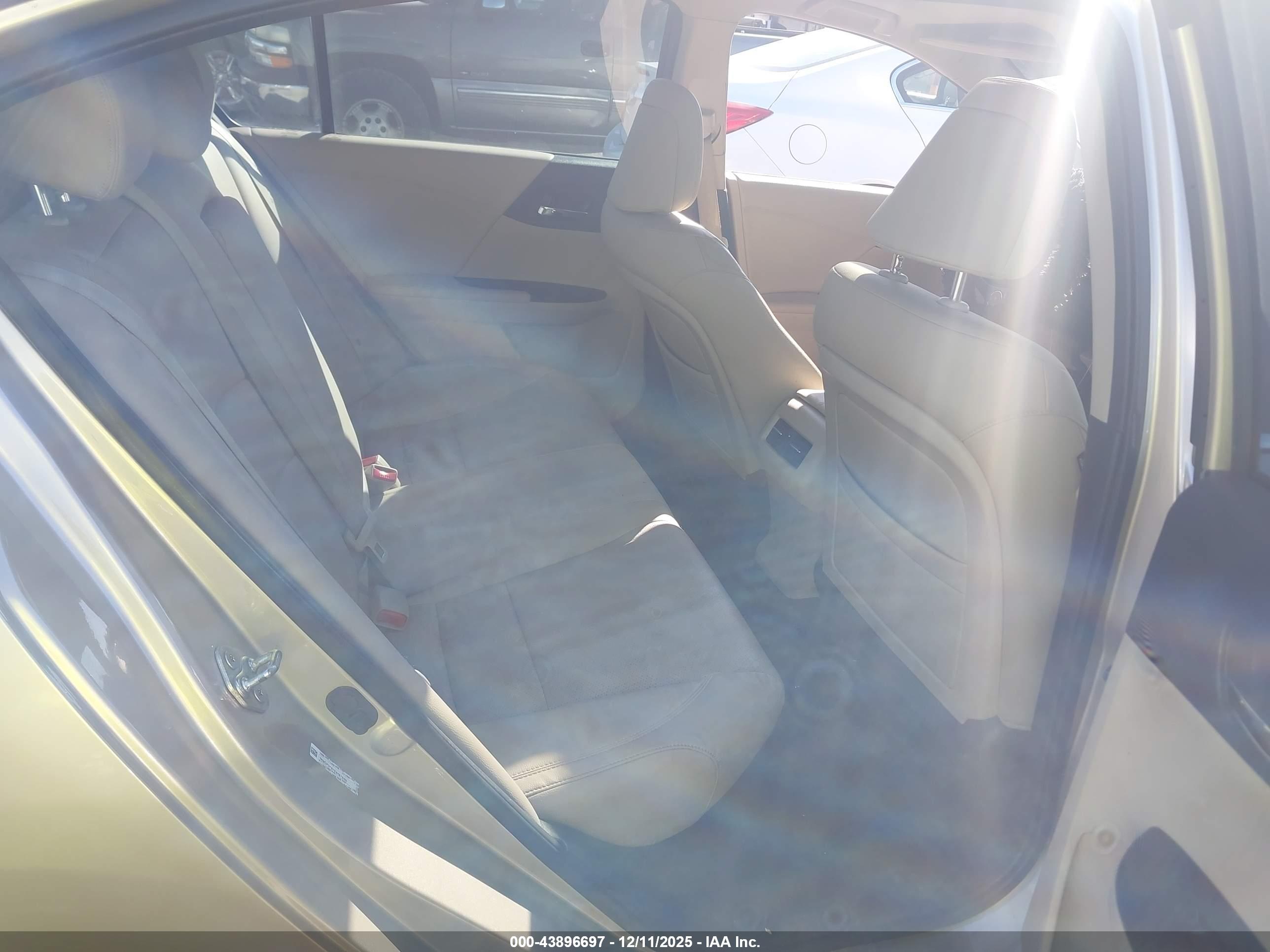 HONDA ACCORD image 8