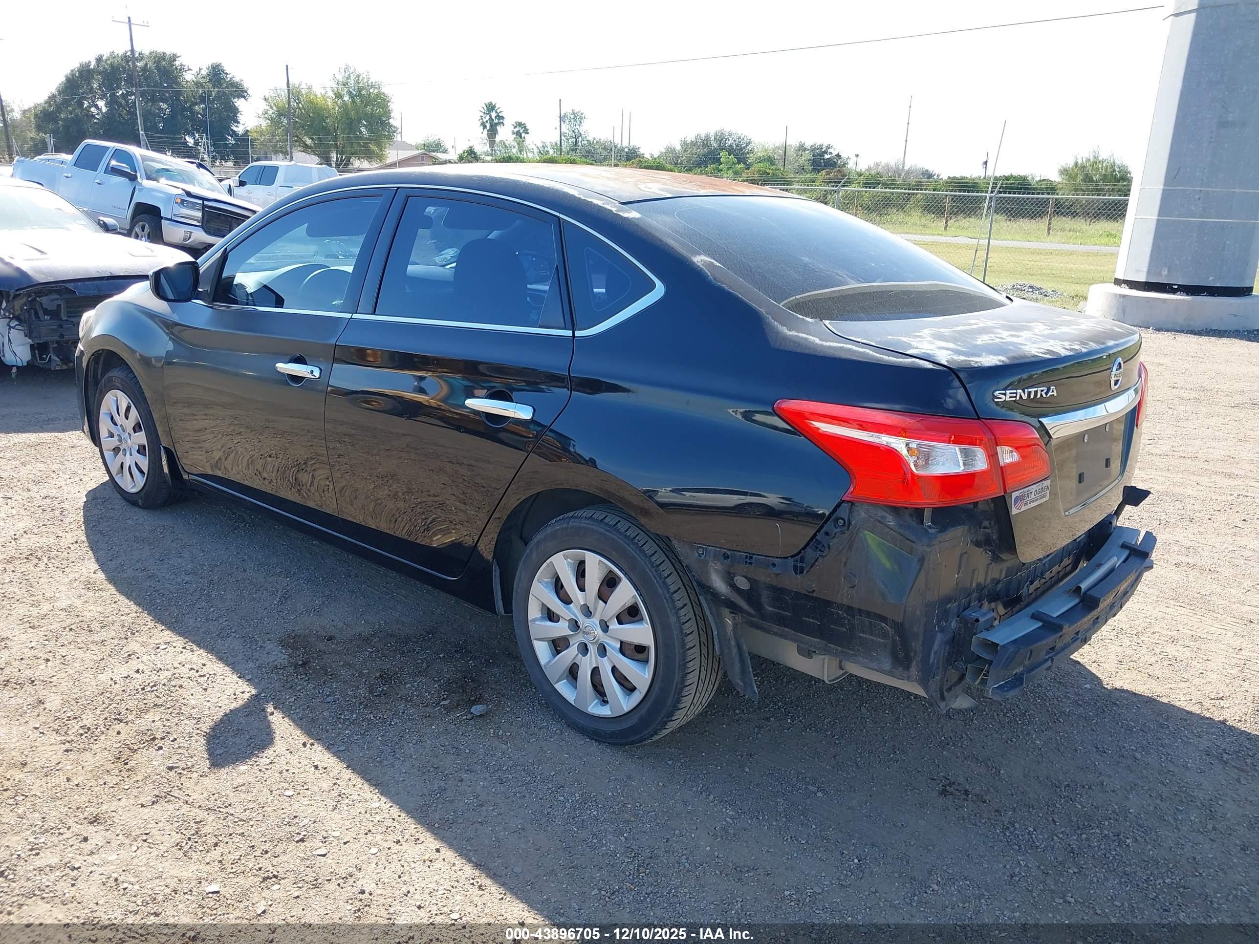 NISSAN SENTRA image 3