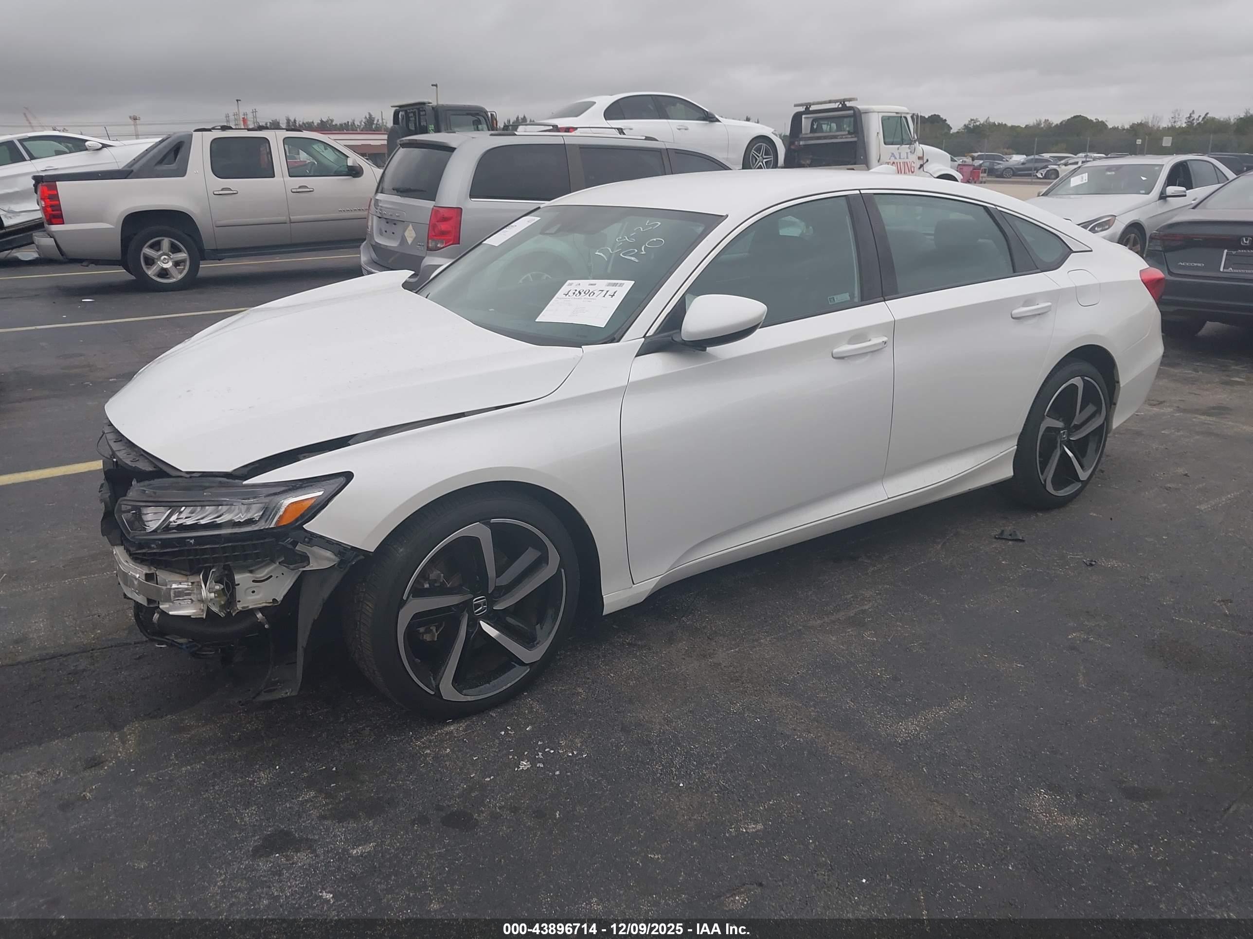 HONDA ACCORD image 2