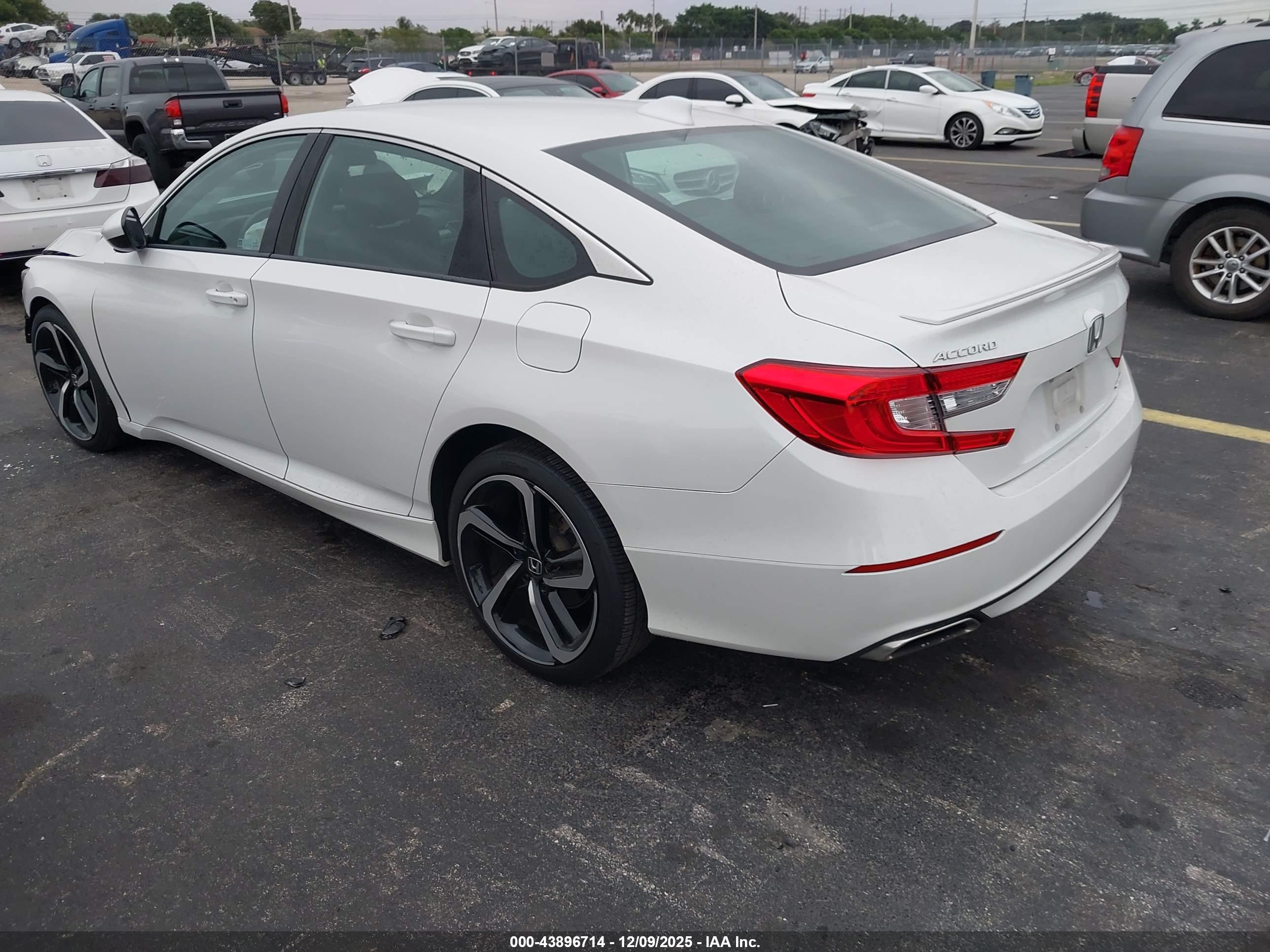 HONDA ACCORD image 3