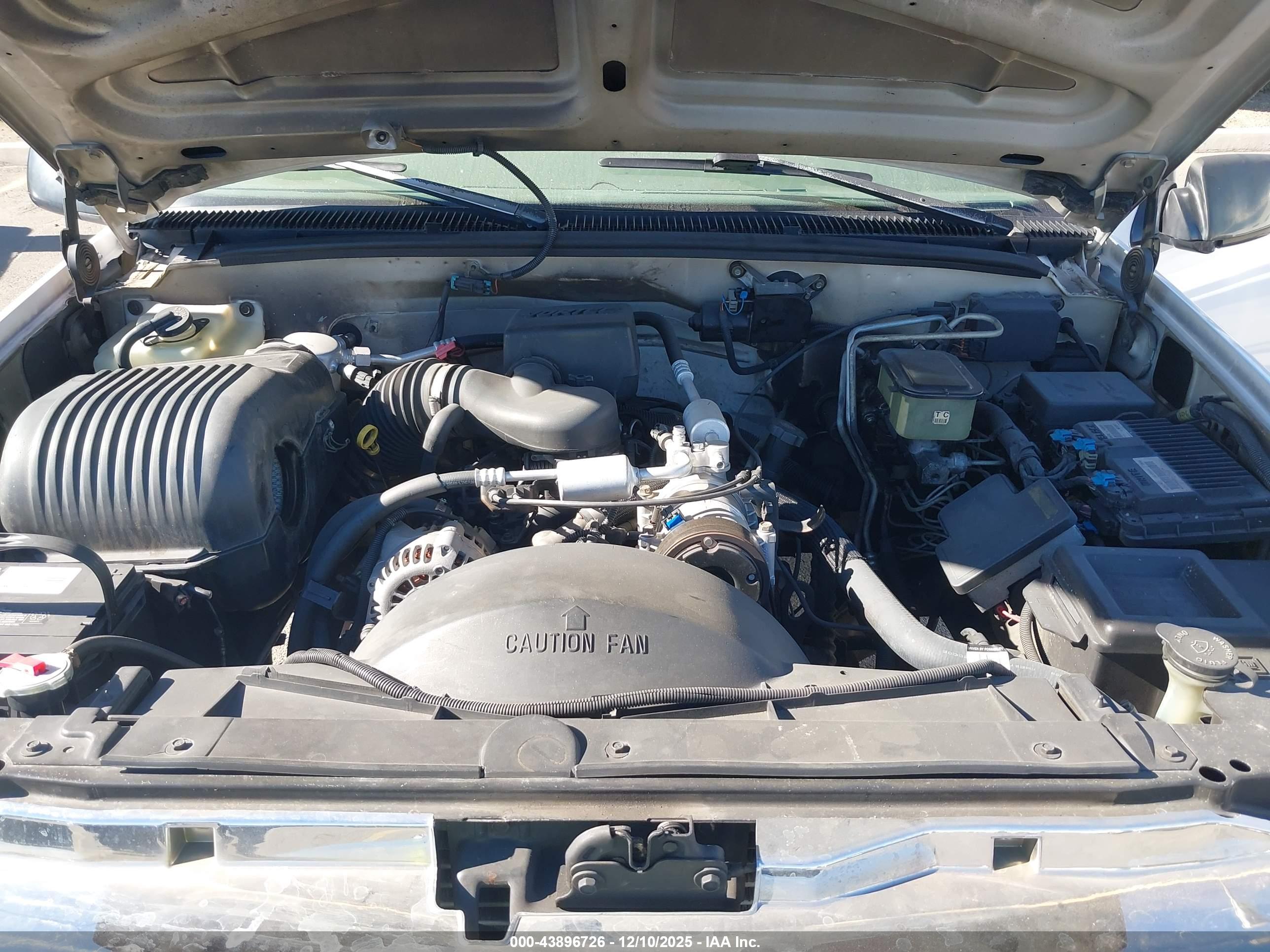 CHEVROLET C3500 image 10