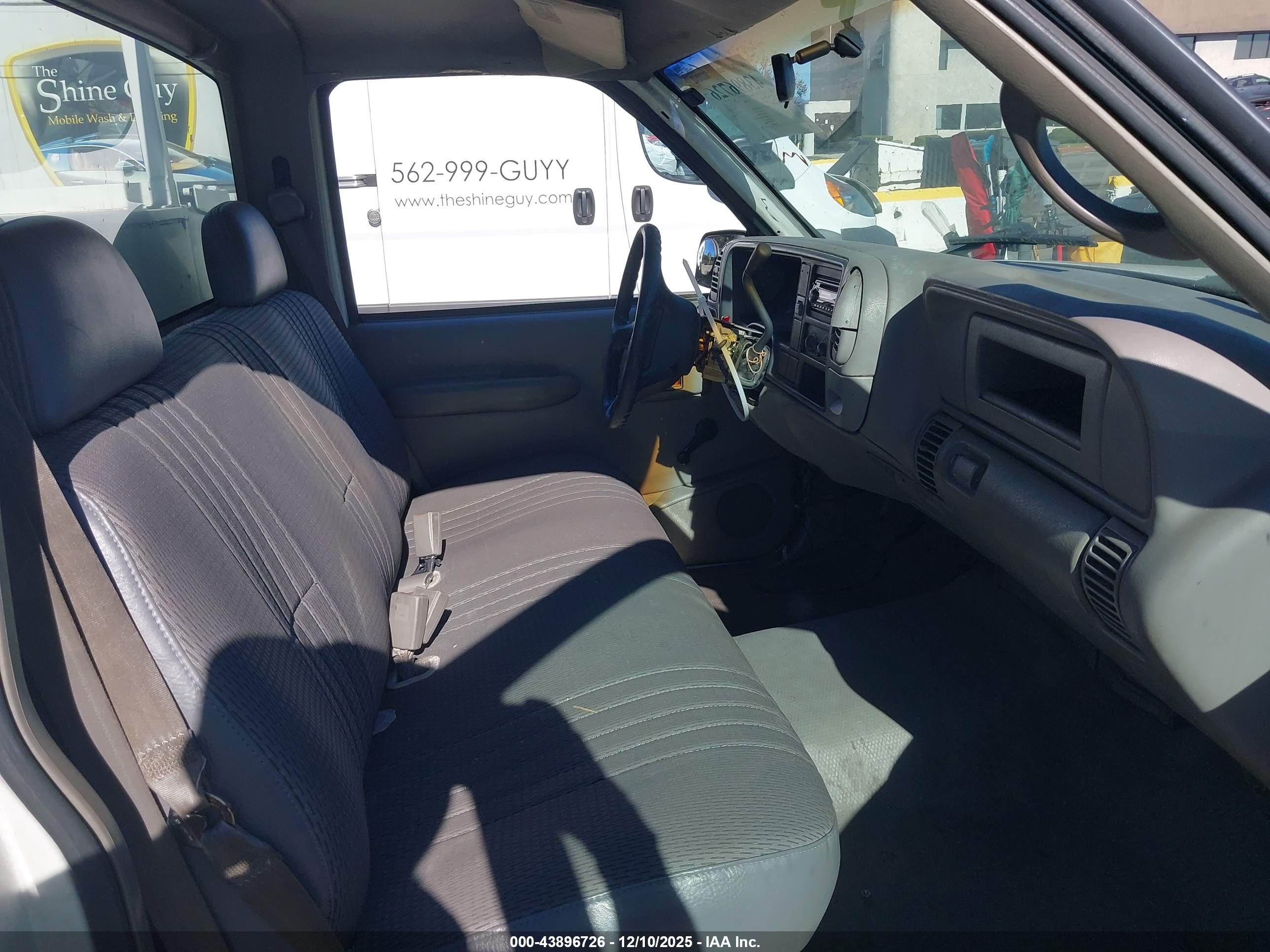 CHEVROLET C3500 image 5