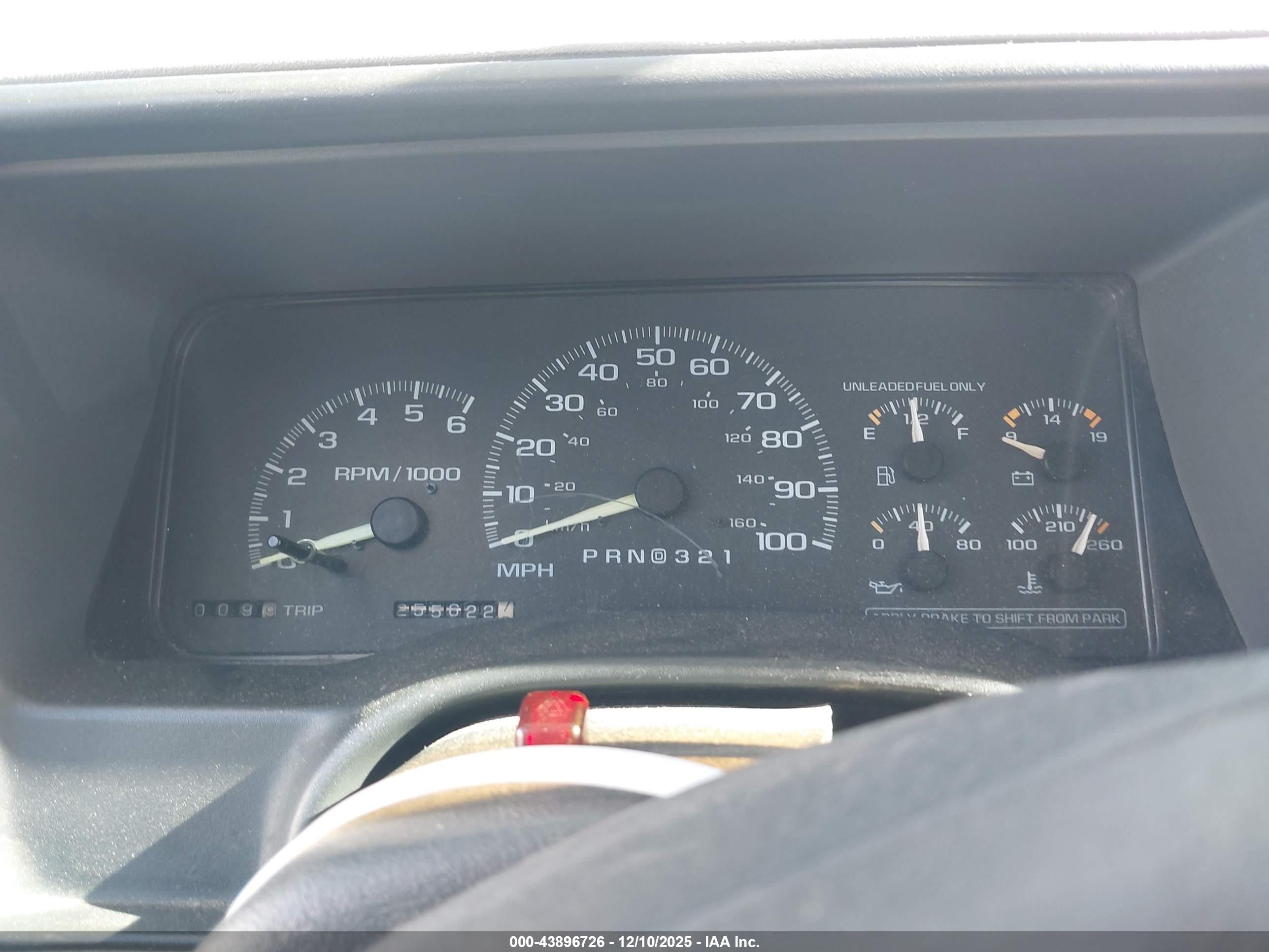 CHEVROLET C3500 image 7