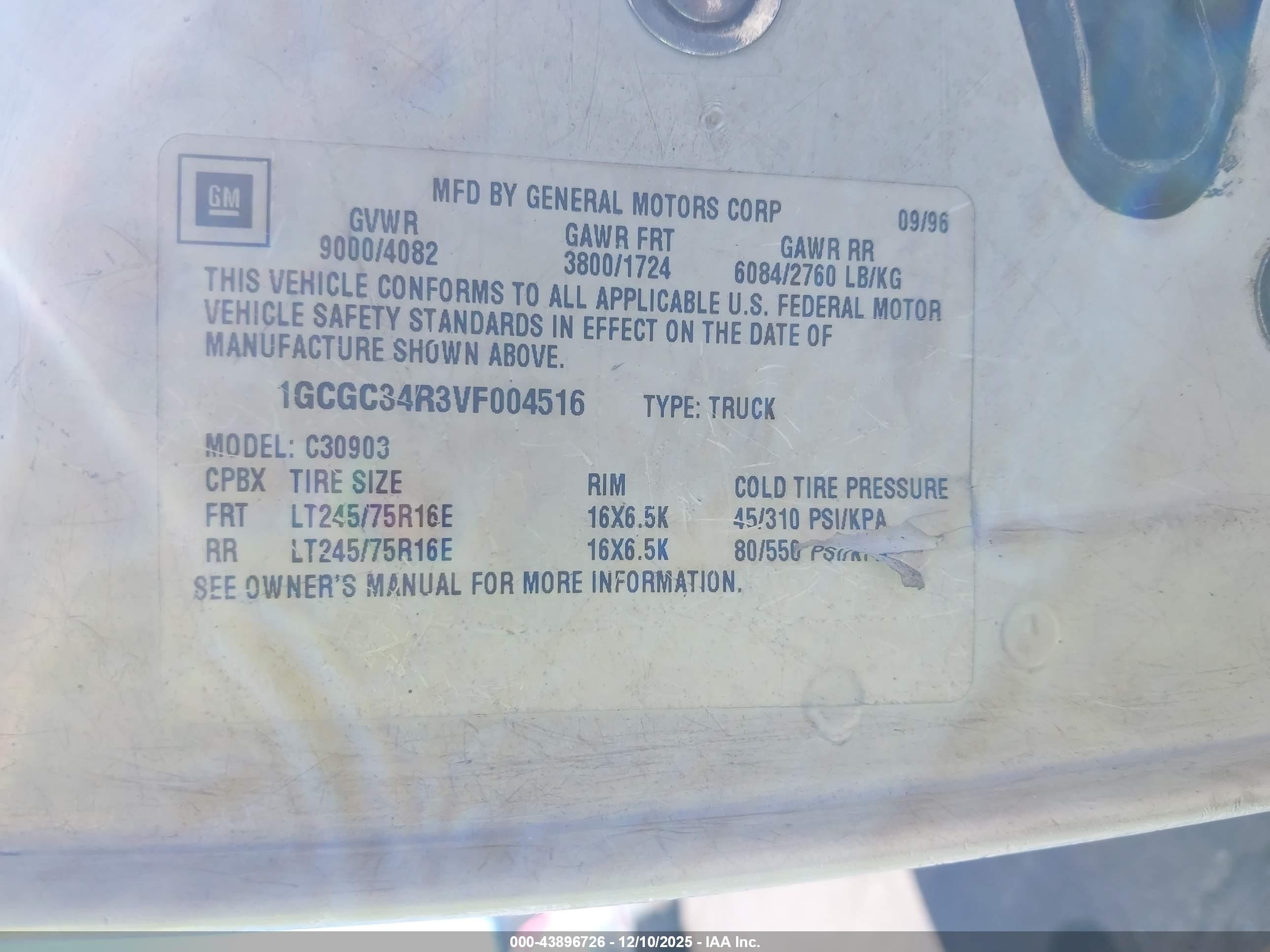 CHEVROLET C3500 image 9