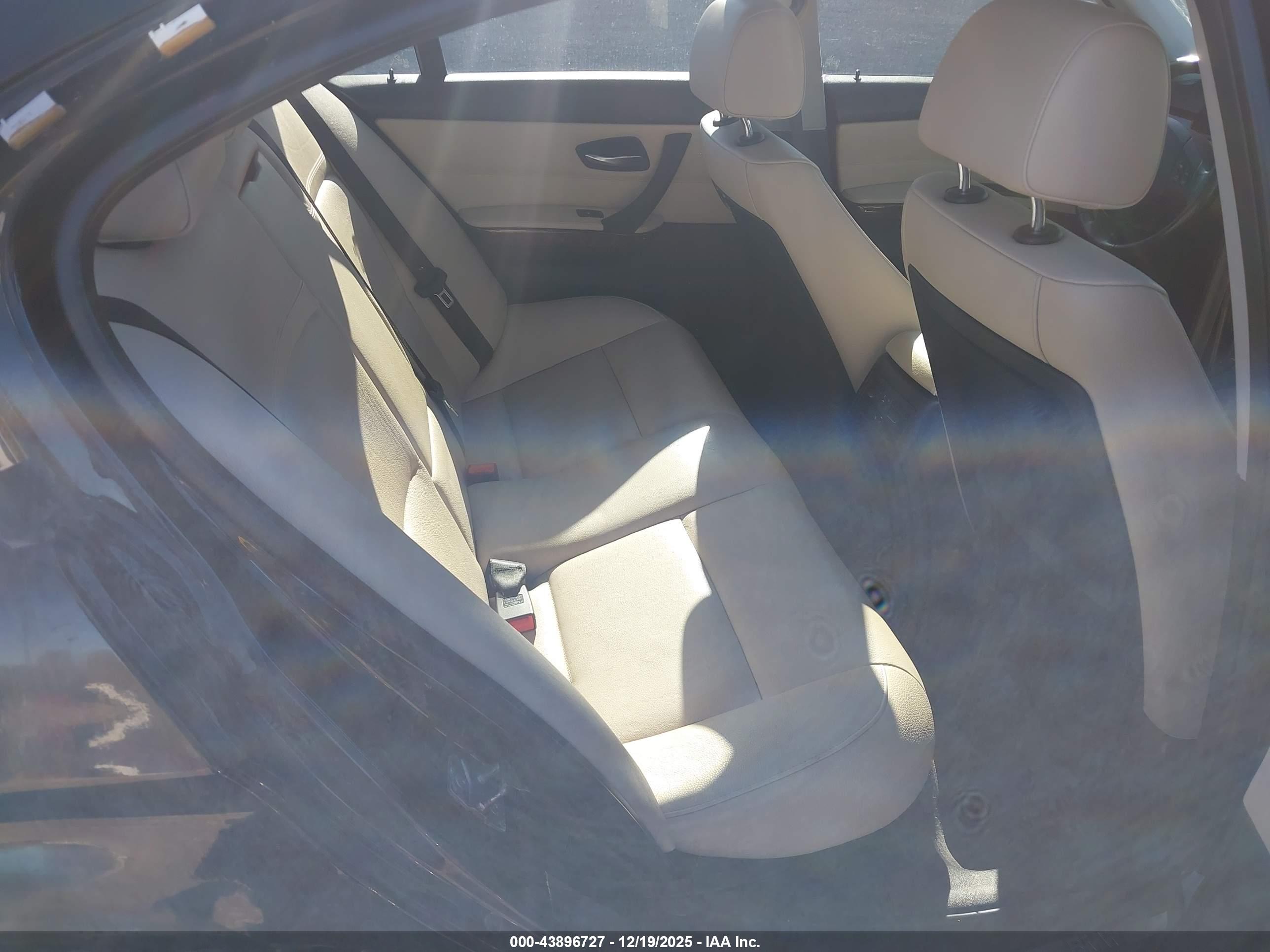 BMW 328I image 8