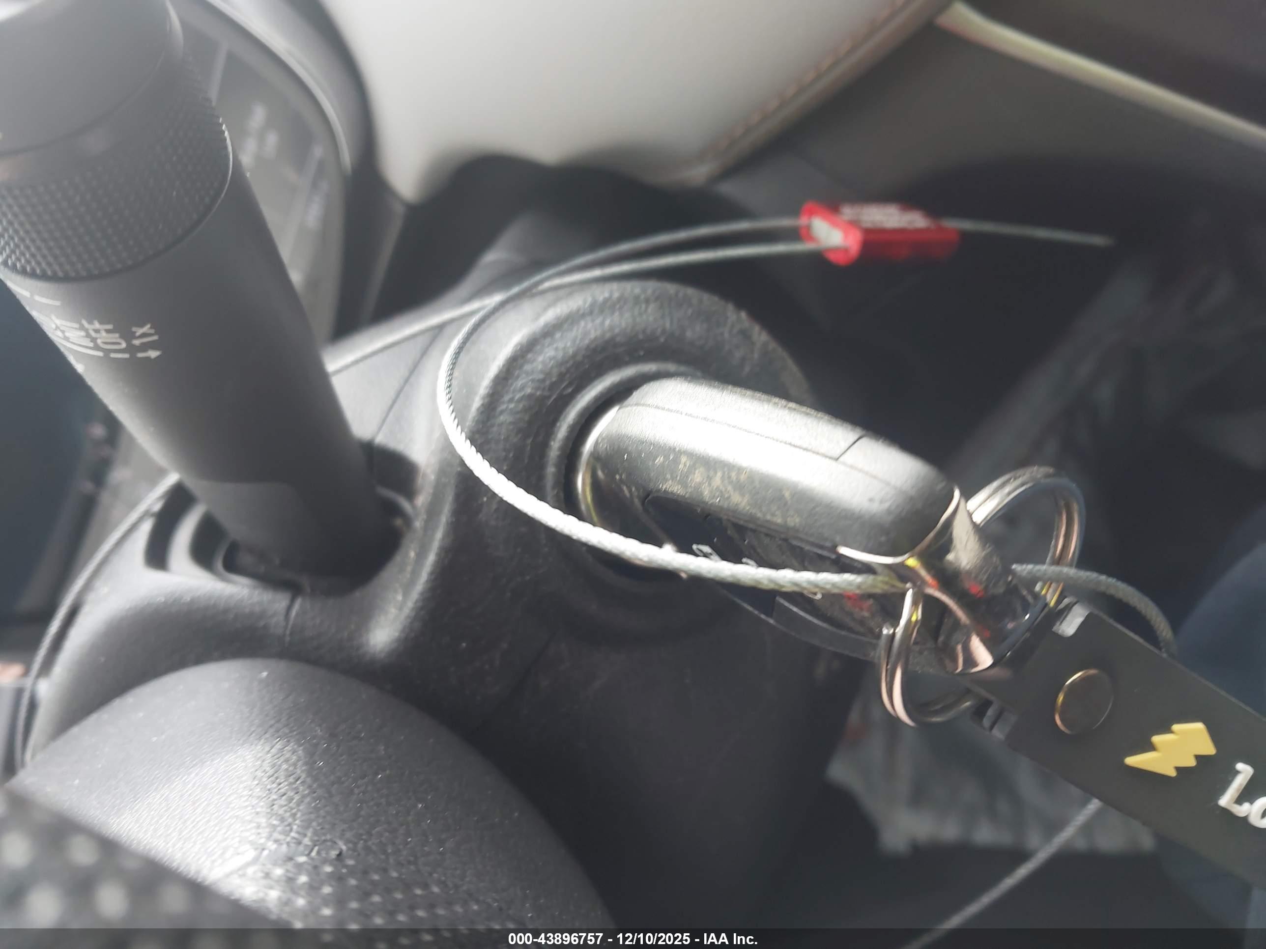 CHEVROLET TRAX image 11
