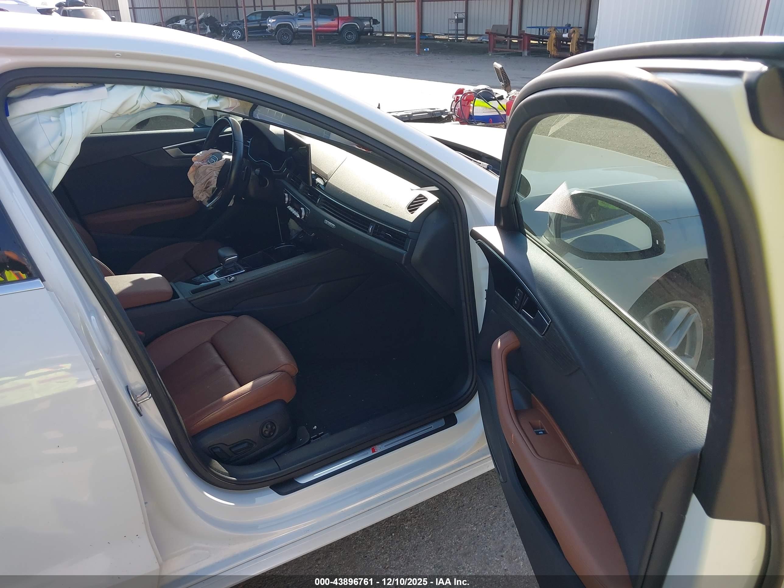 AUDI A4 image 5
