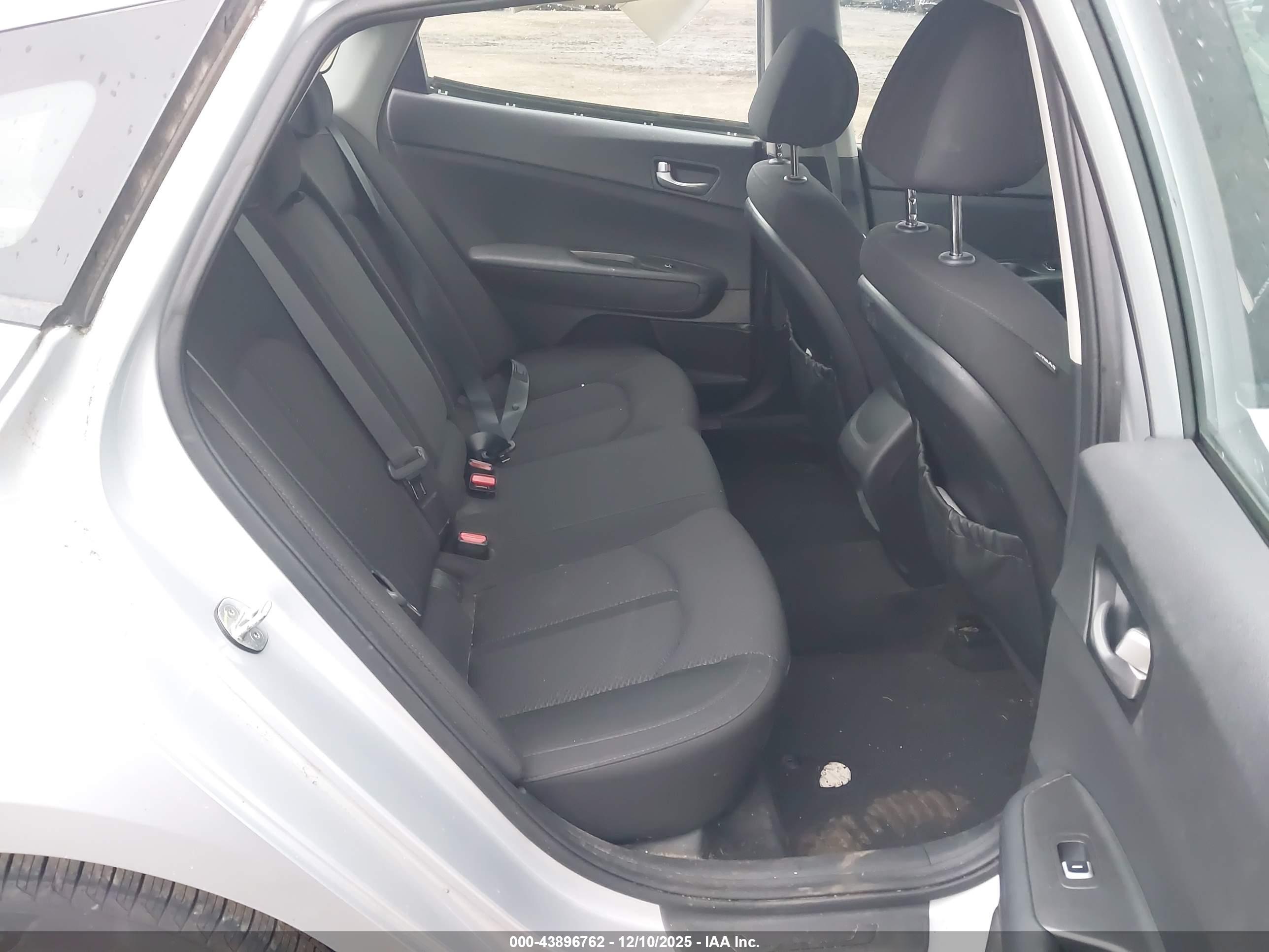 KIA OPTIMA image 8