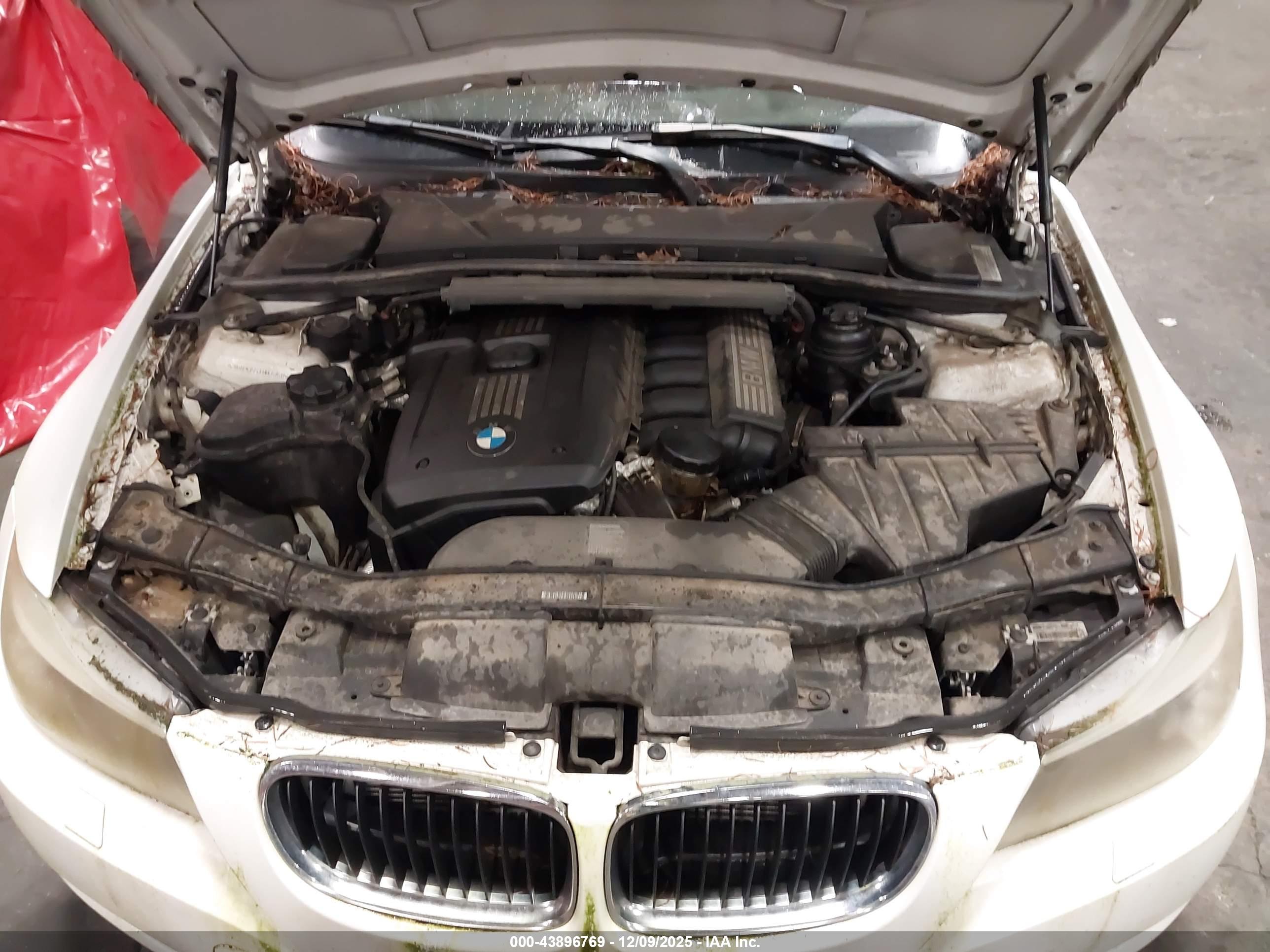BMW 328I image 10