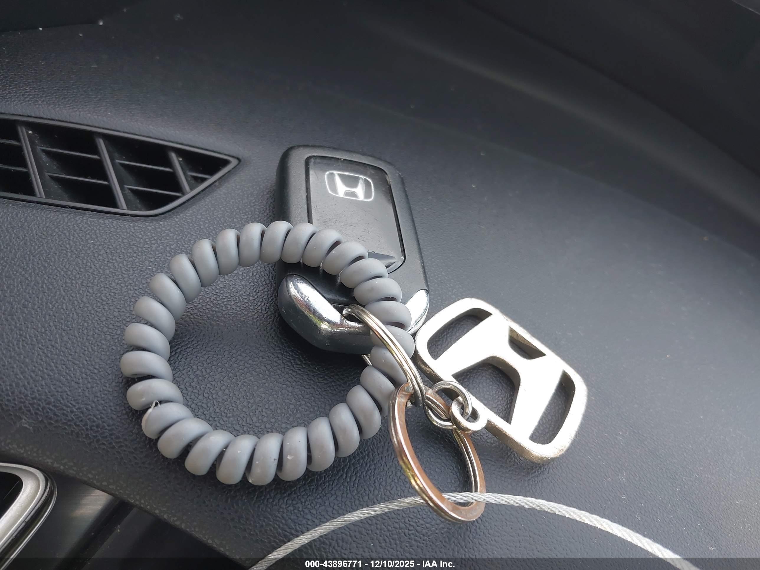 HONDA CIVIC image 11