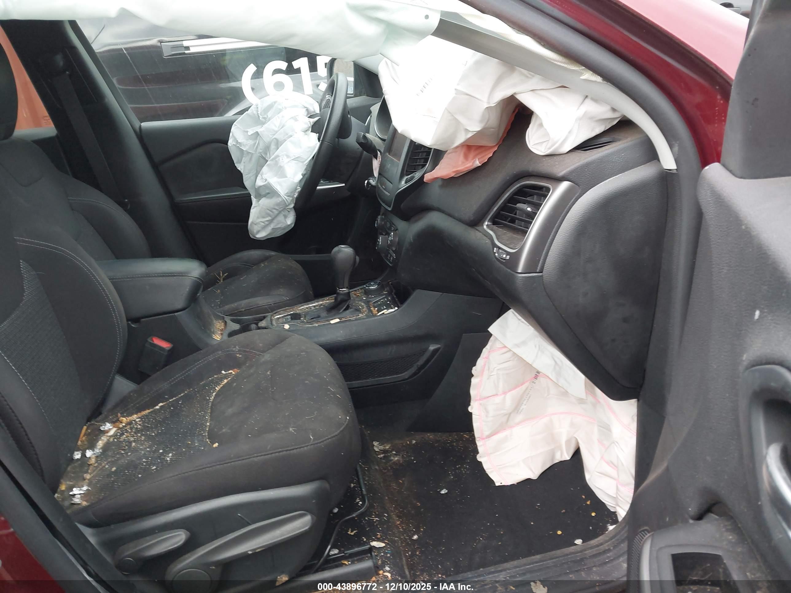 JEEP CHEROKEE image 5