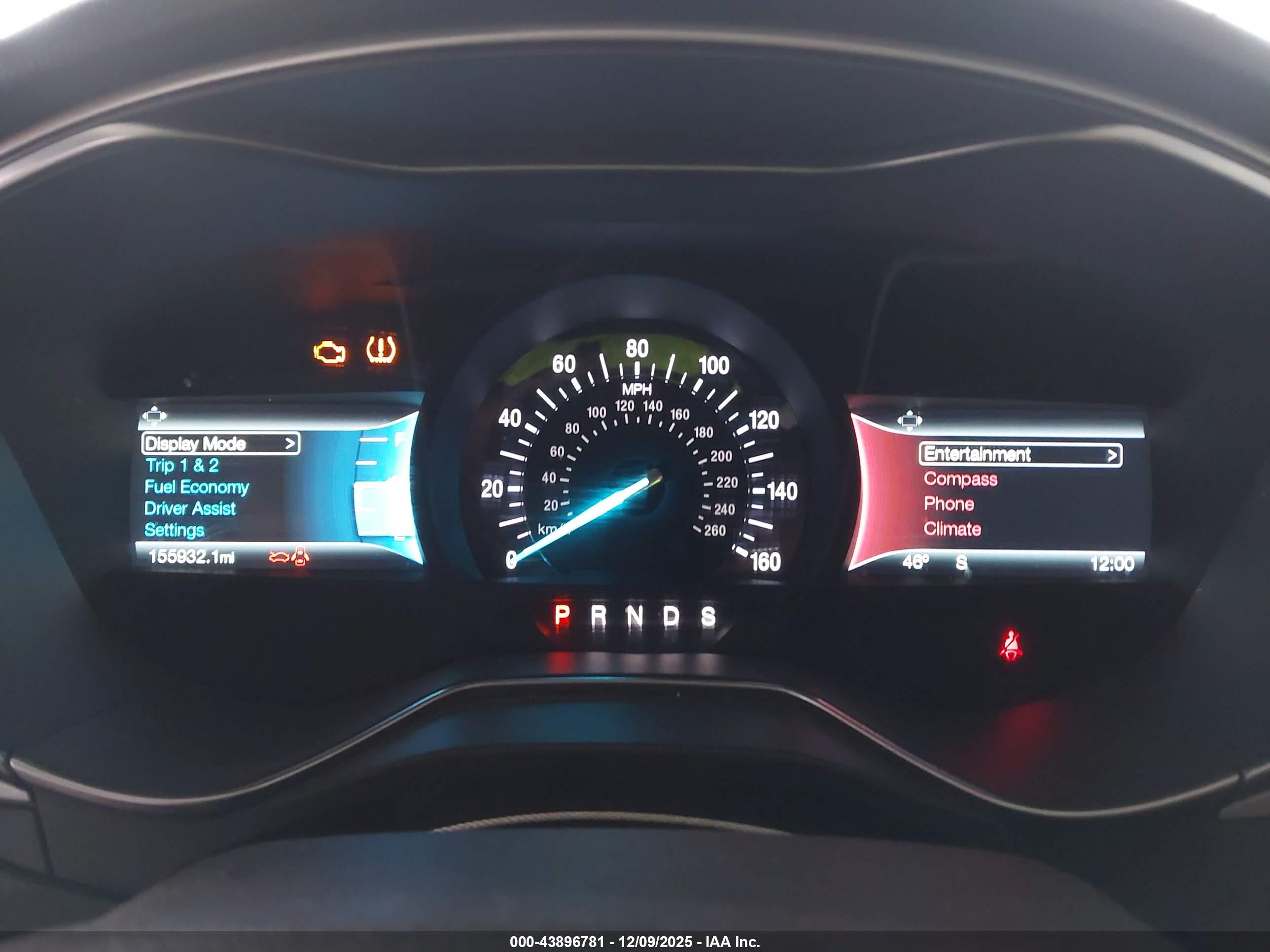 FORD FUSION image 7