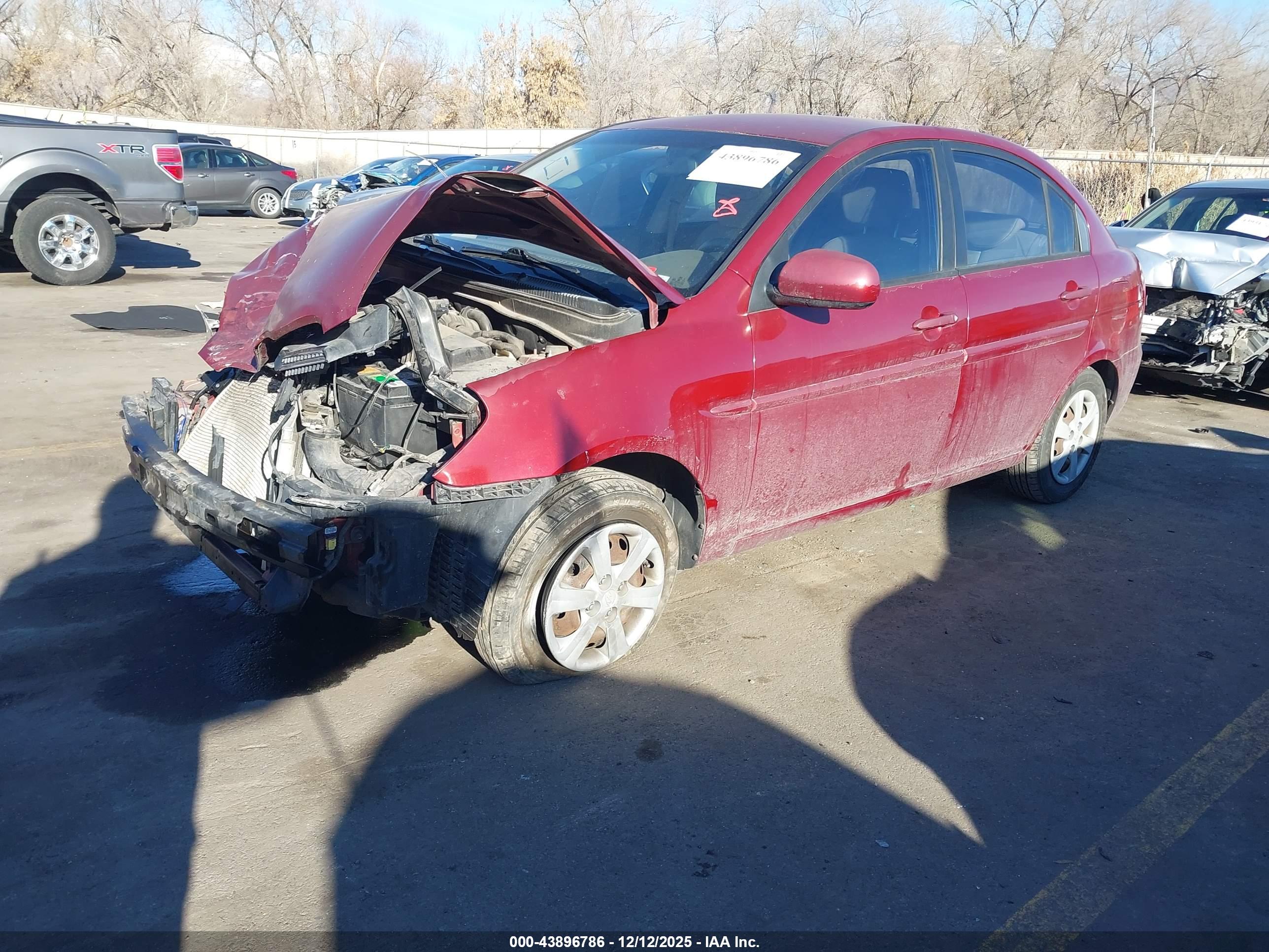 HYUNDAI ACCENT image 2