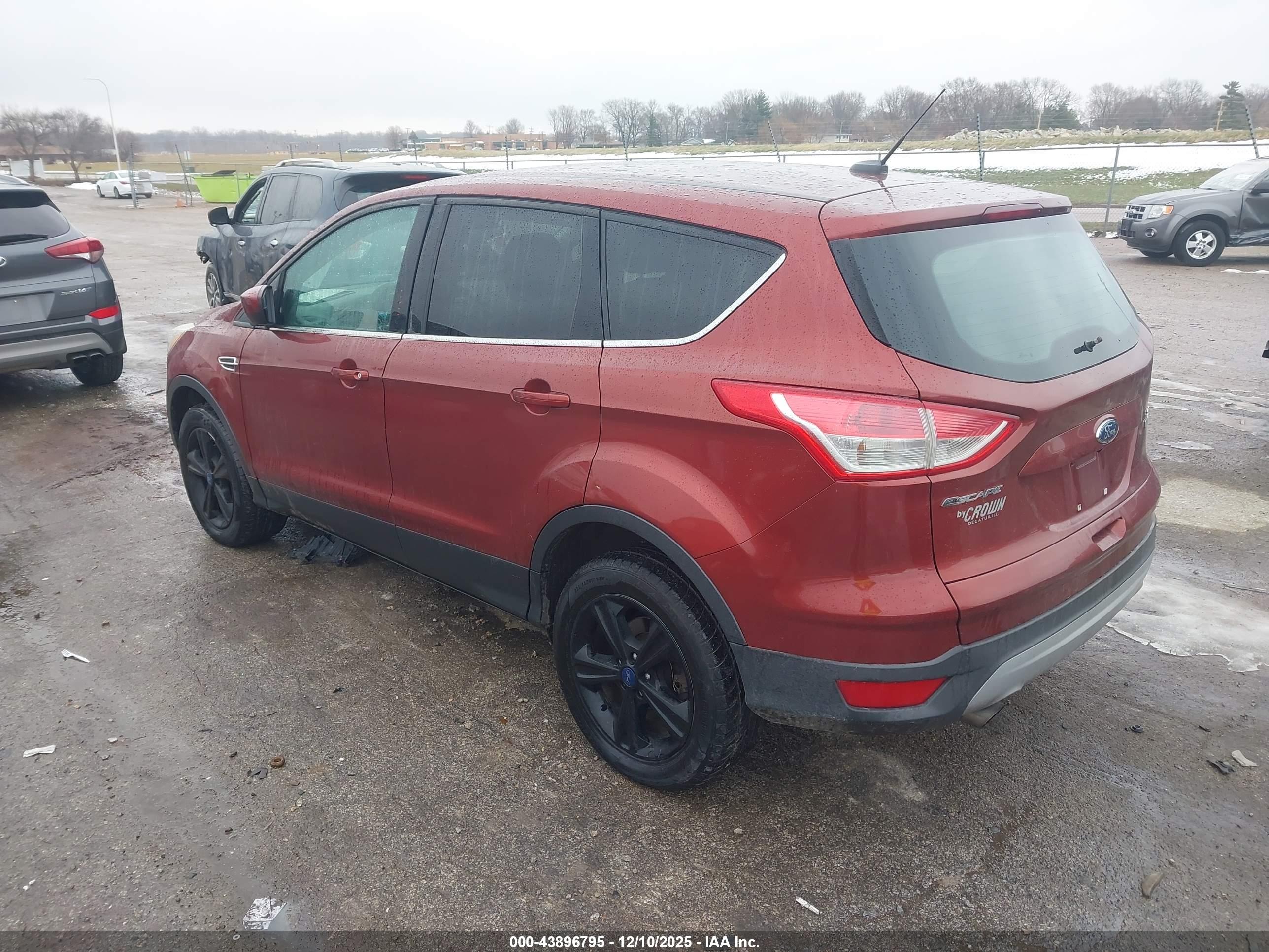 FORD ESCAPE image 3