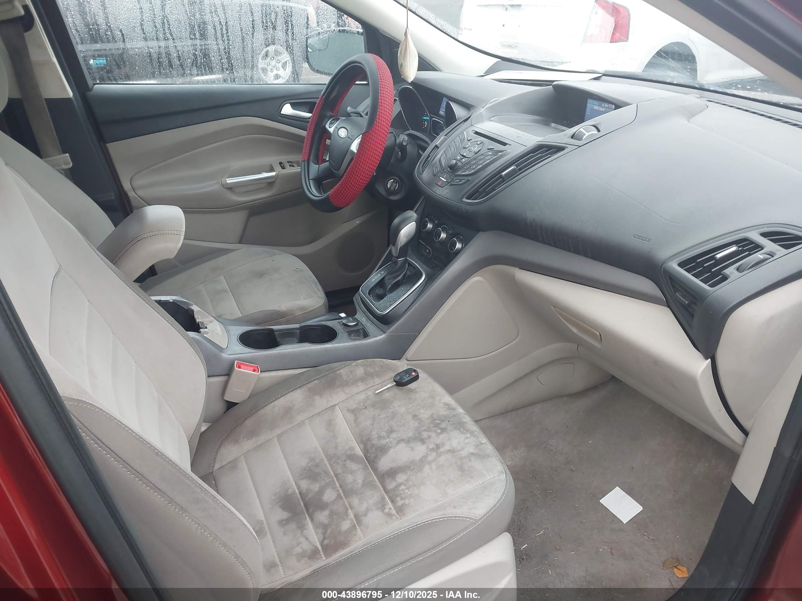 FORD ESCAPE image 5