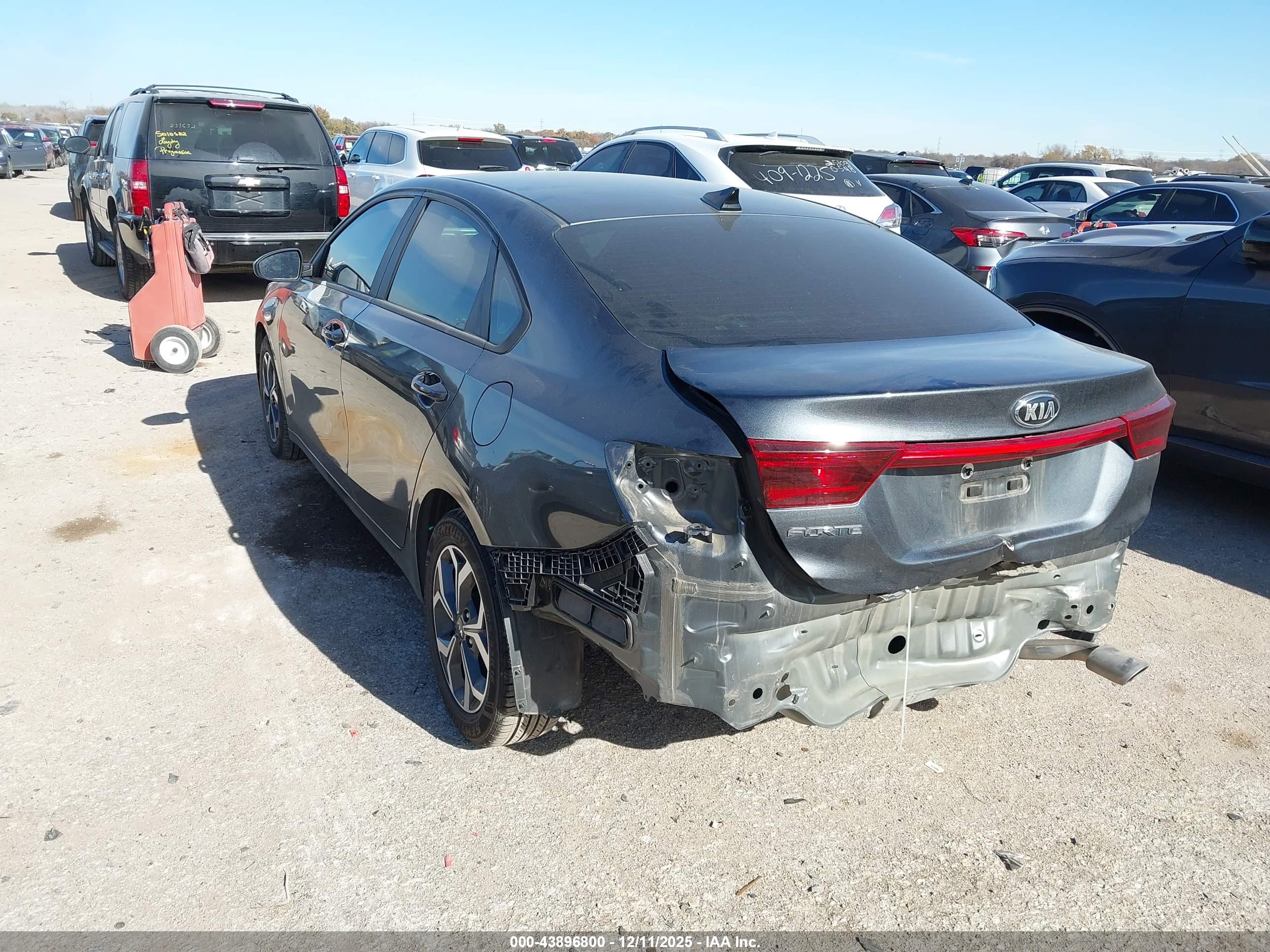 KIA FORTE image 3