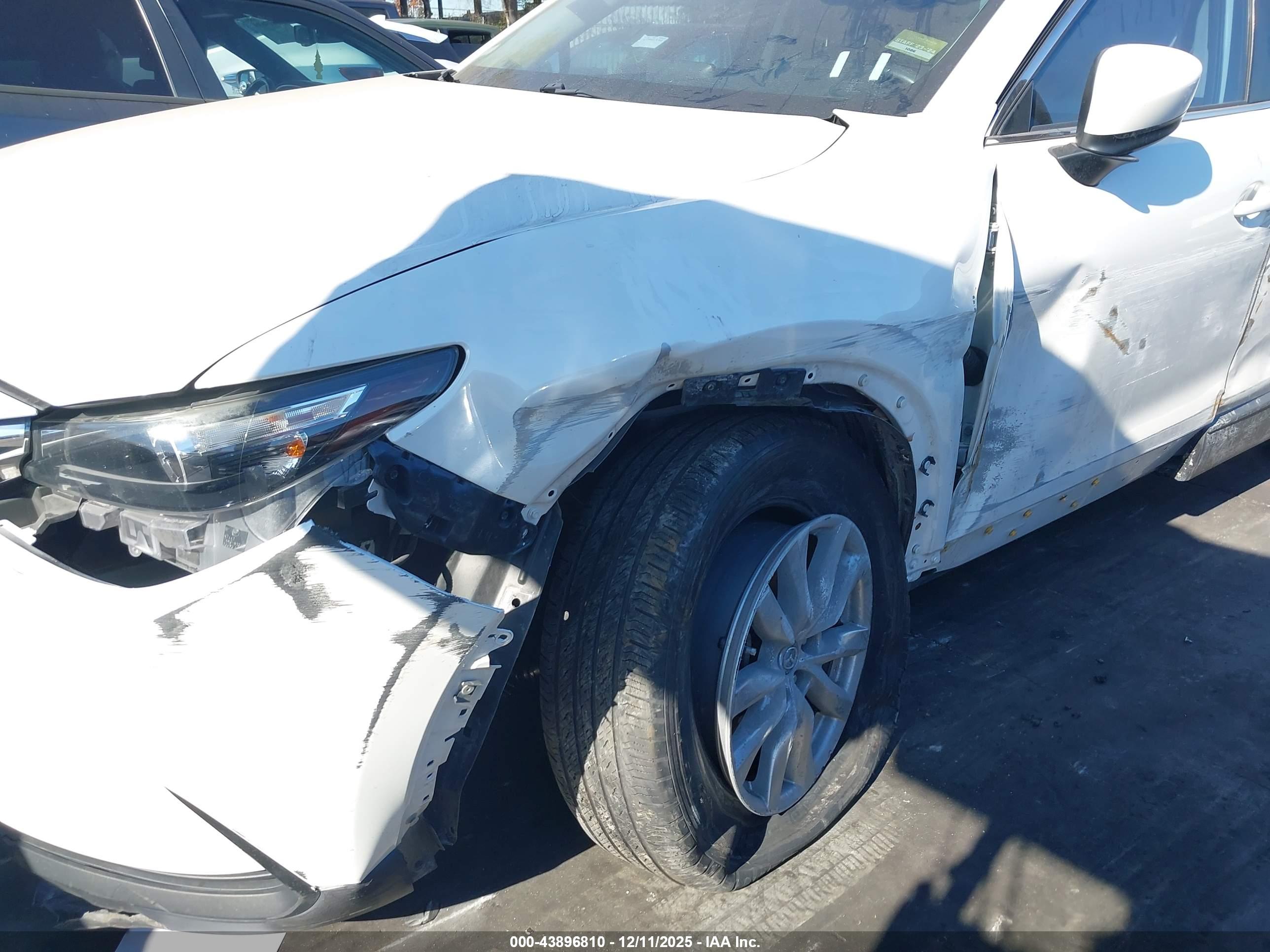 MAZDA CX-9 image 6