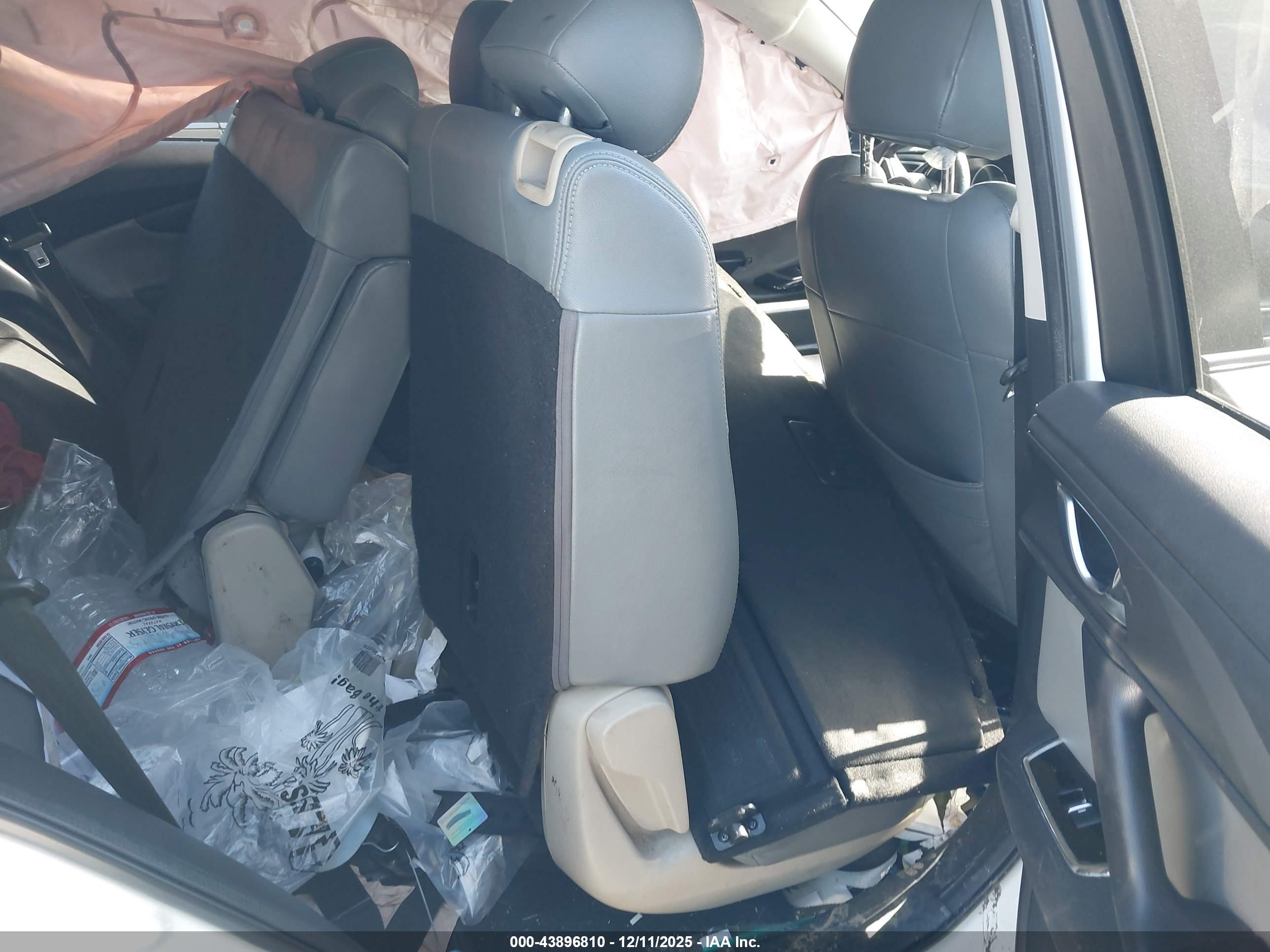 MAZDA CX-9 image 8