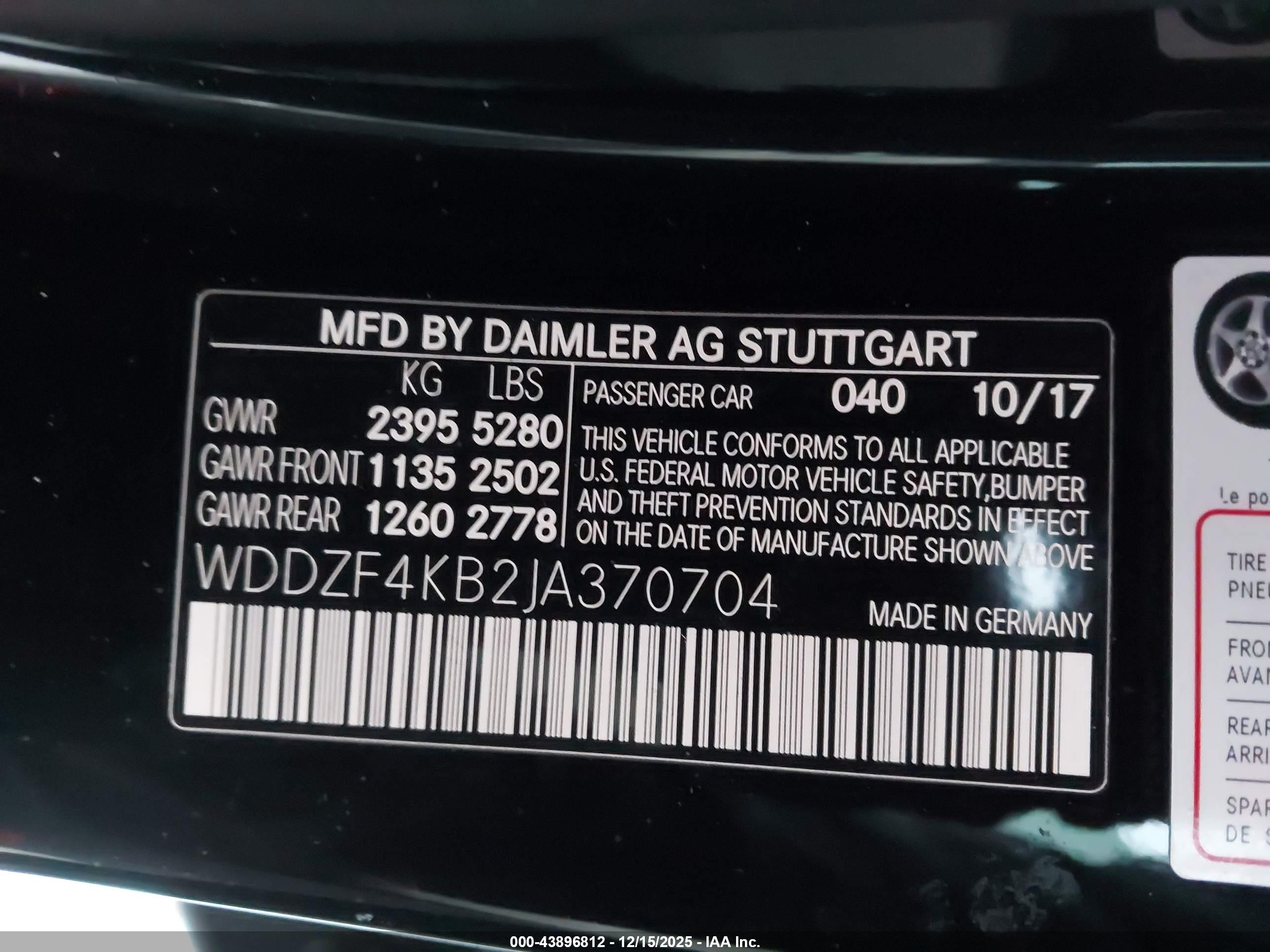 MERCEDES-BENZ E image 9