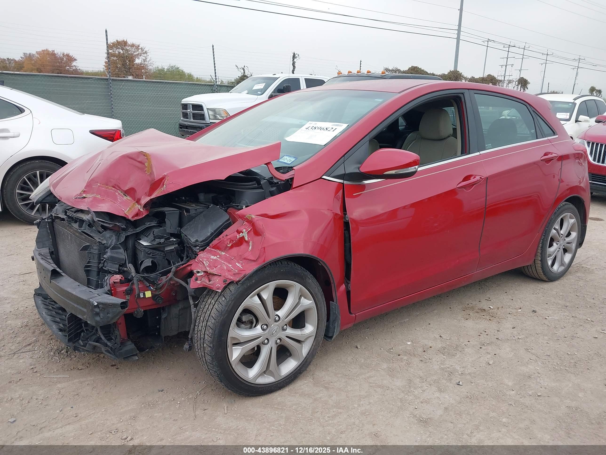 HYUNDAI ELANTRA image 2
