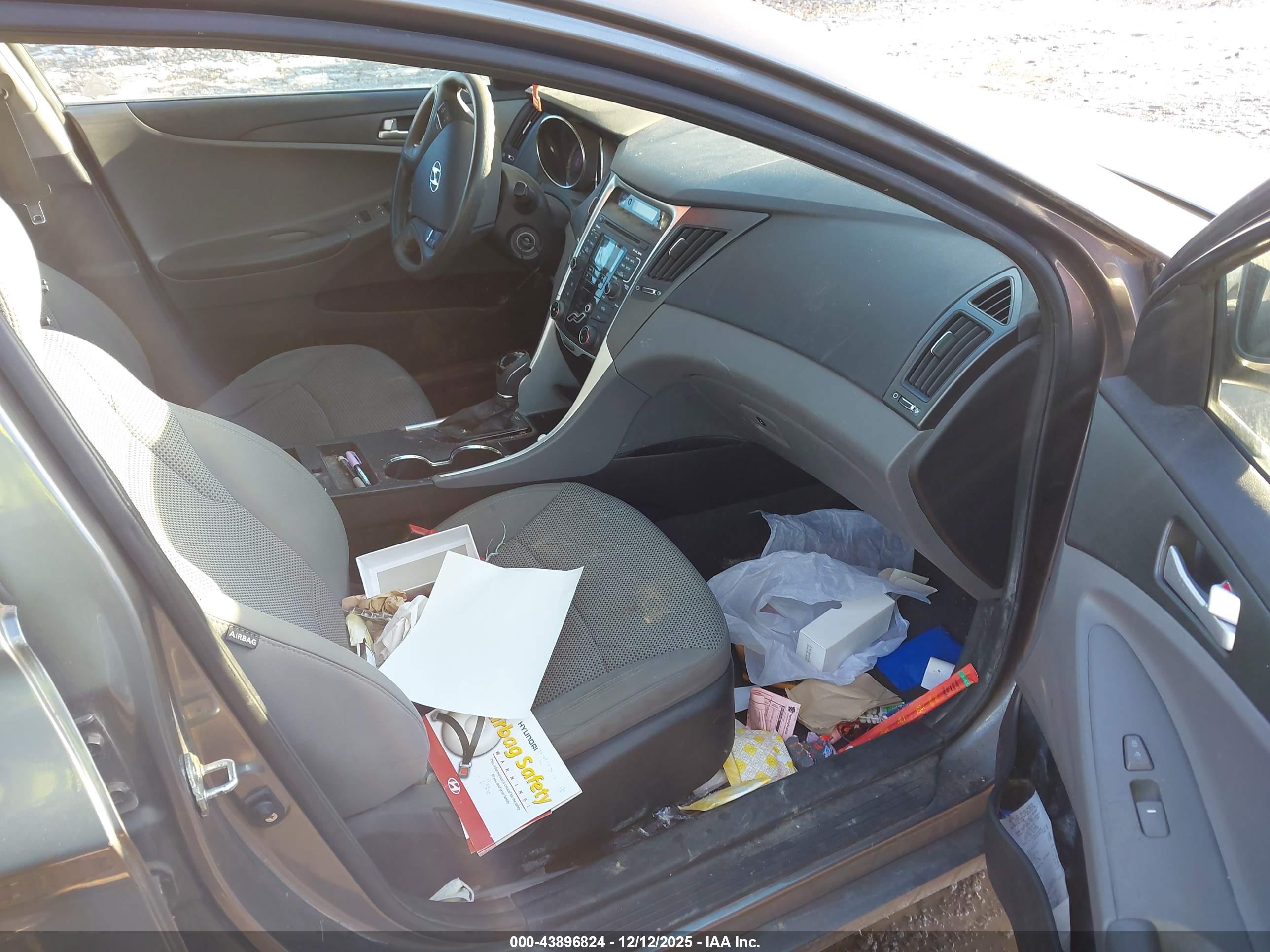 HYUNDAI SONATA image 5