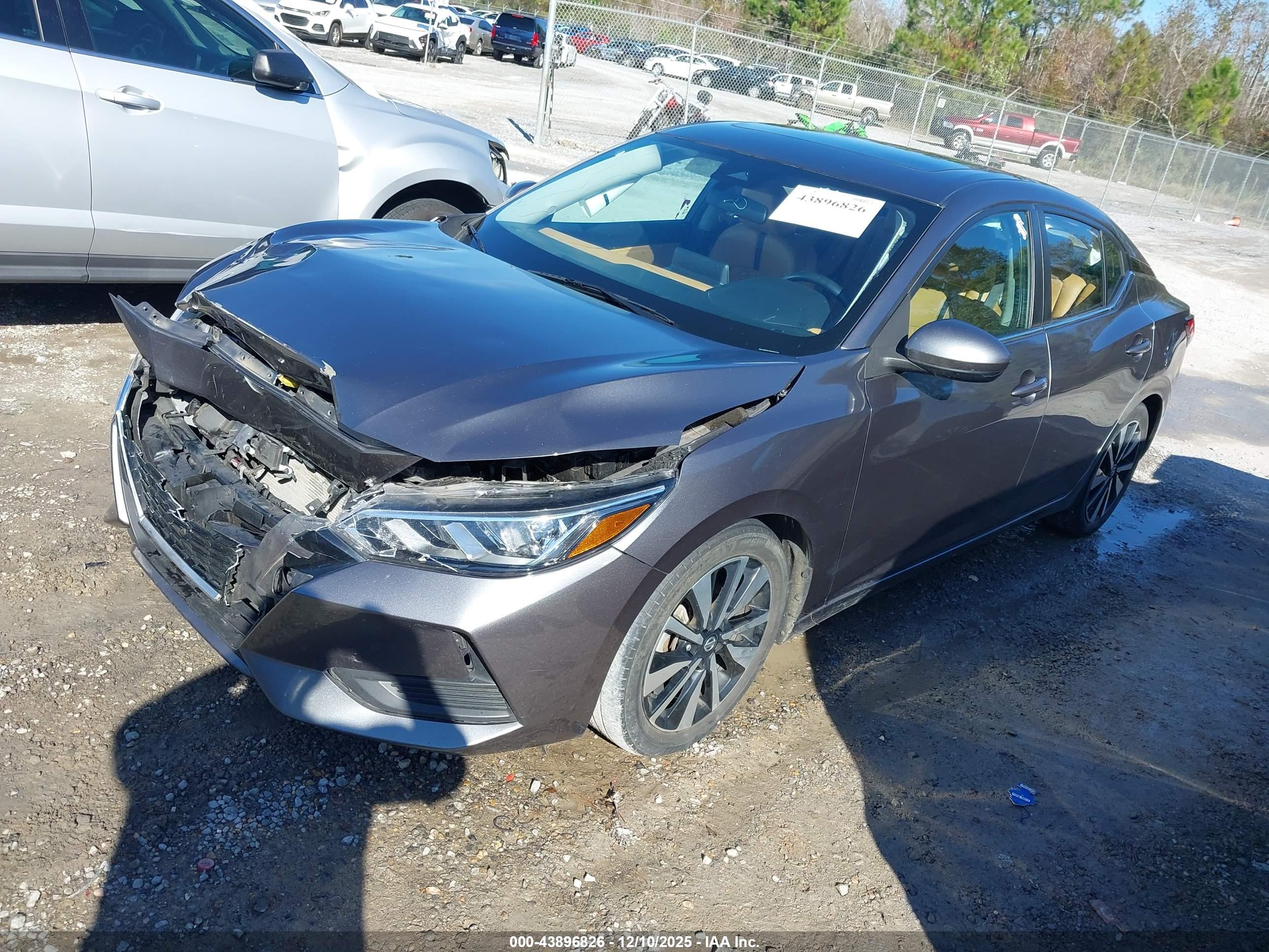 NISSAN SENTRA image 2