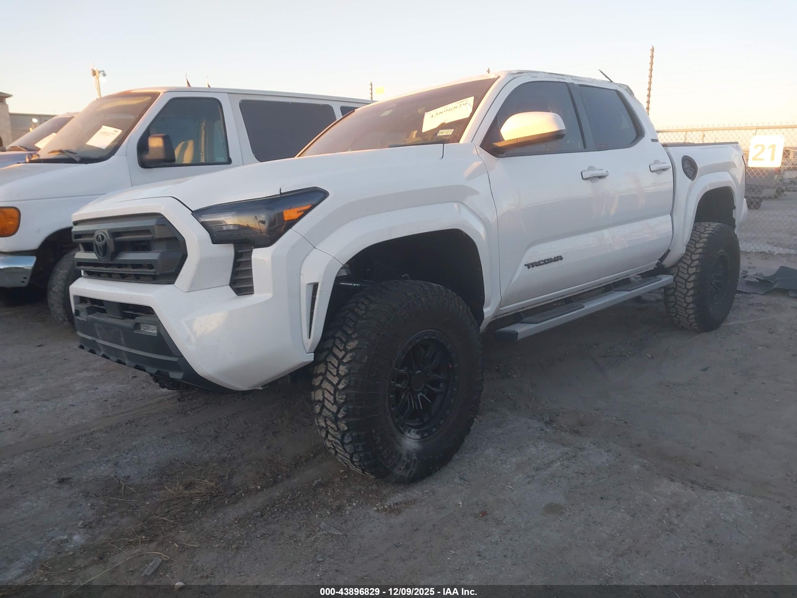 TOYOTA TACOMA image 2