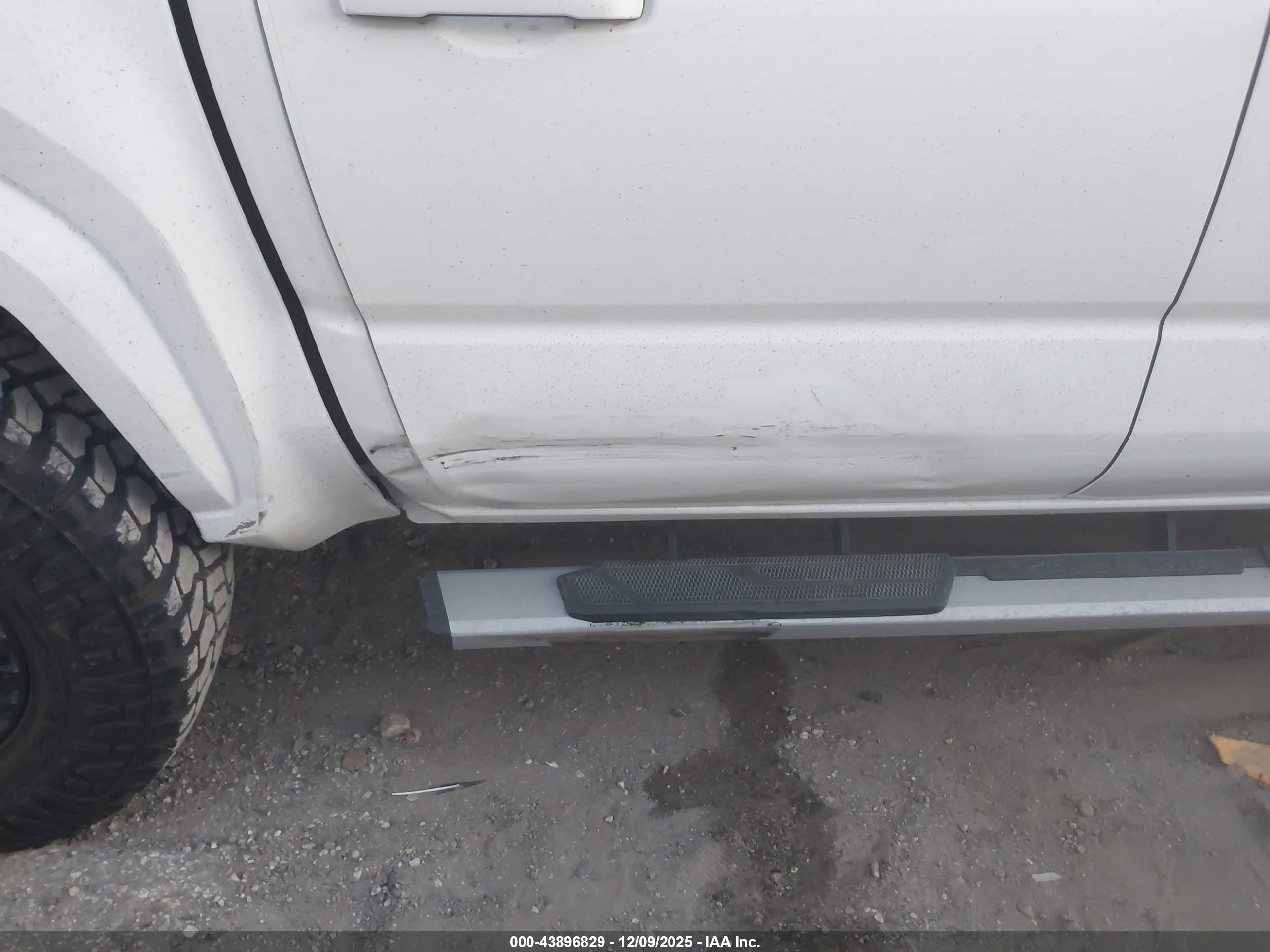 TOYOTA TACOMA image 6