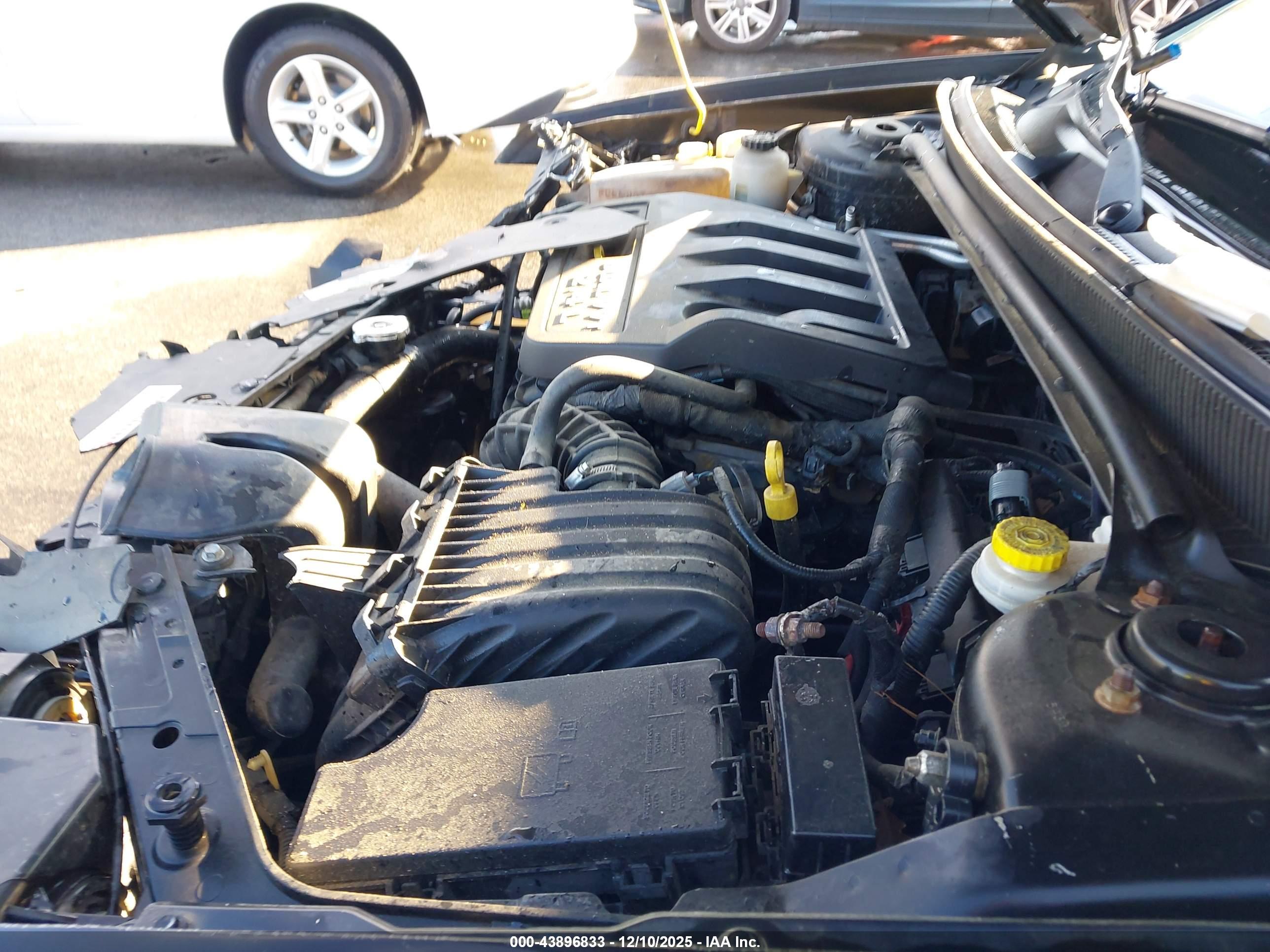 DODGE AVENGER image 10