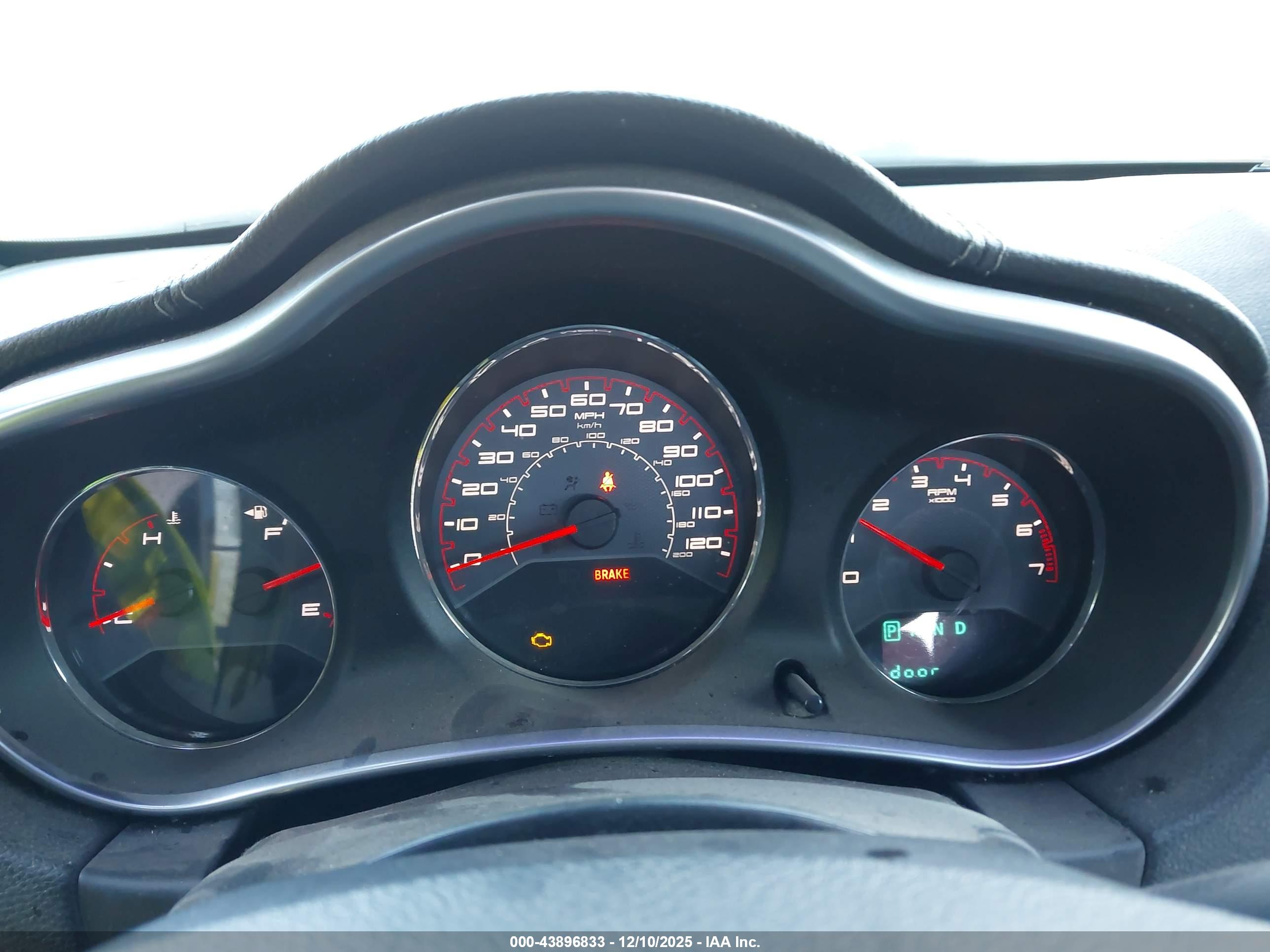 DODGE AVENGER image 7