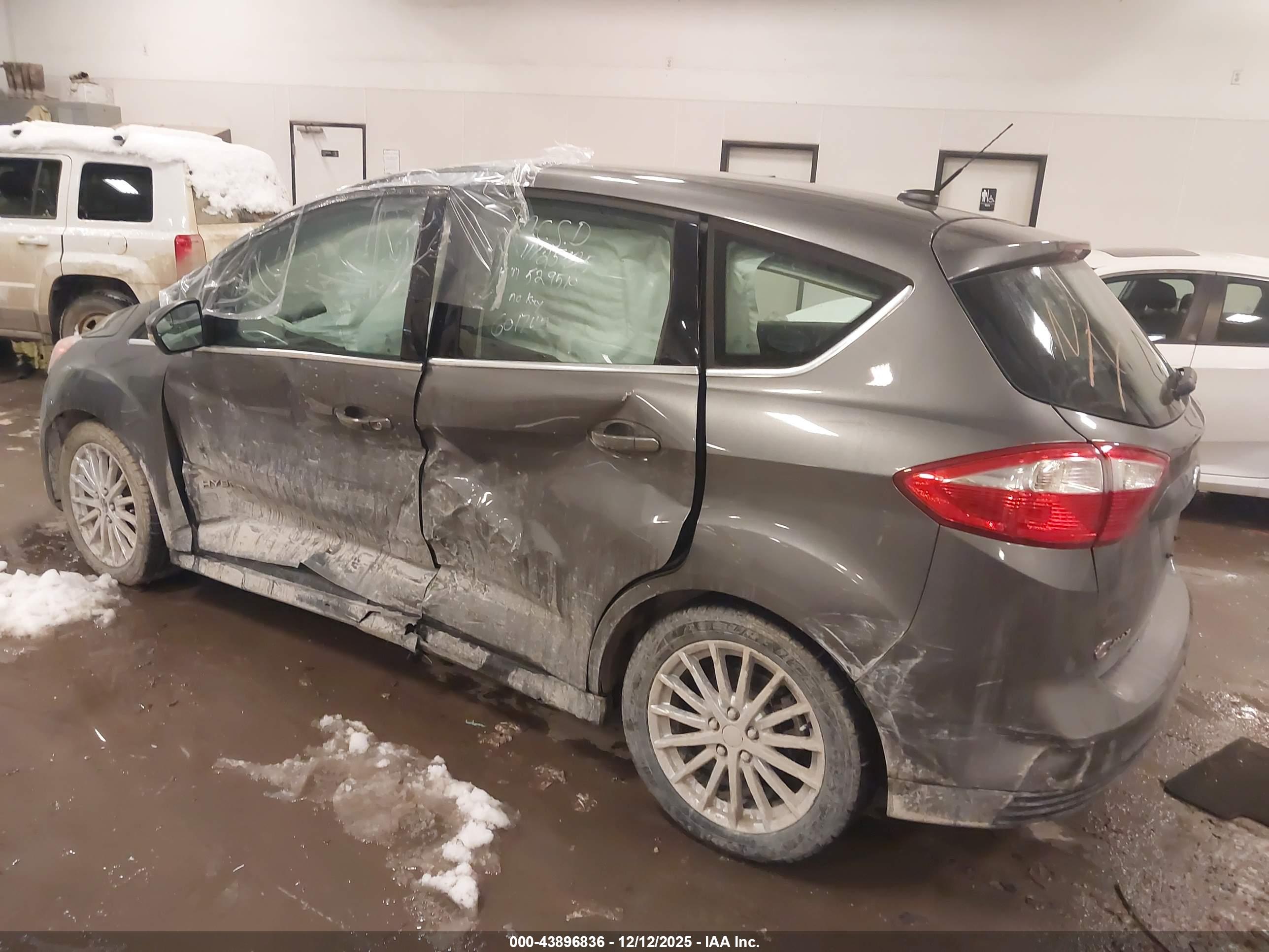 FORD C-MAX image 3