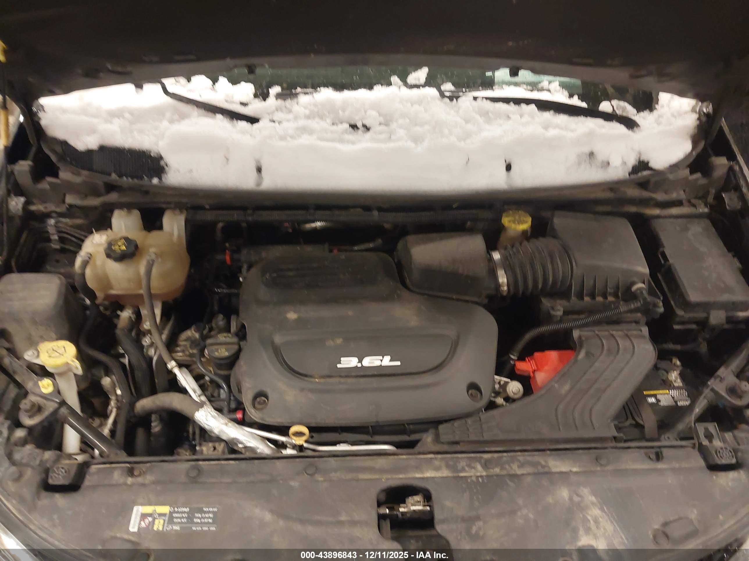 CHRYSLER PACIFICA image 10