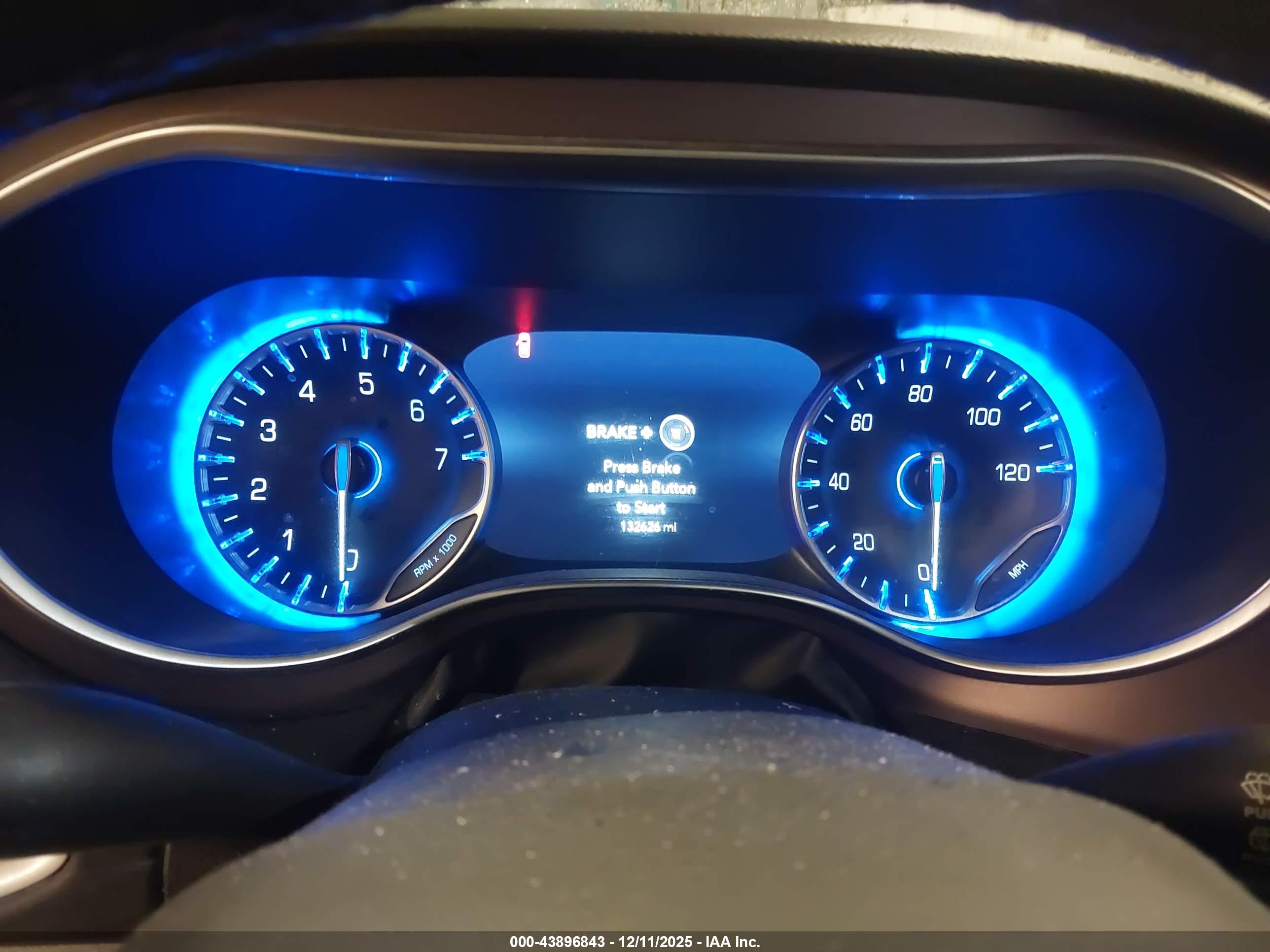 CHRYSLER PACIFICA image 7